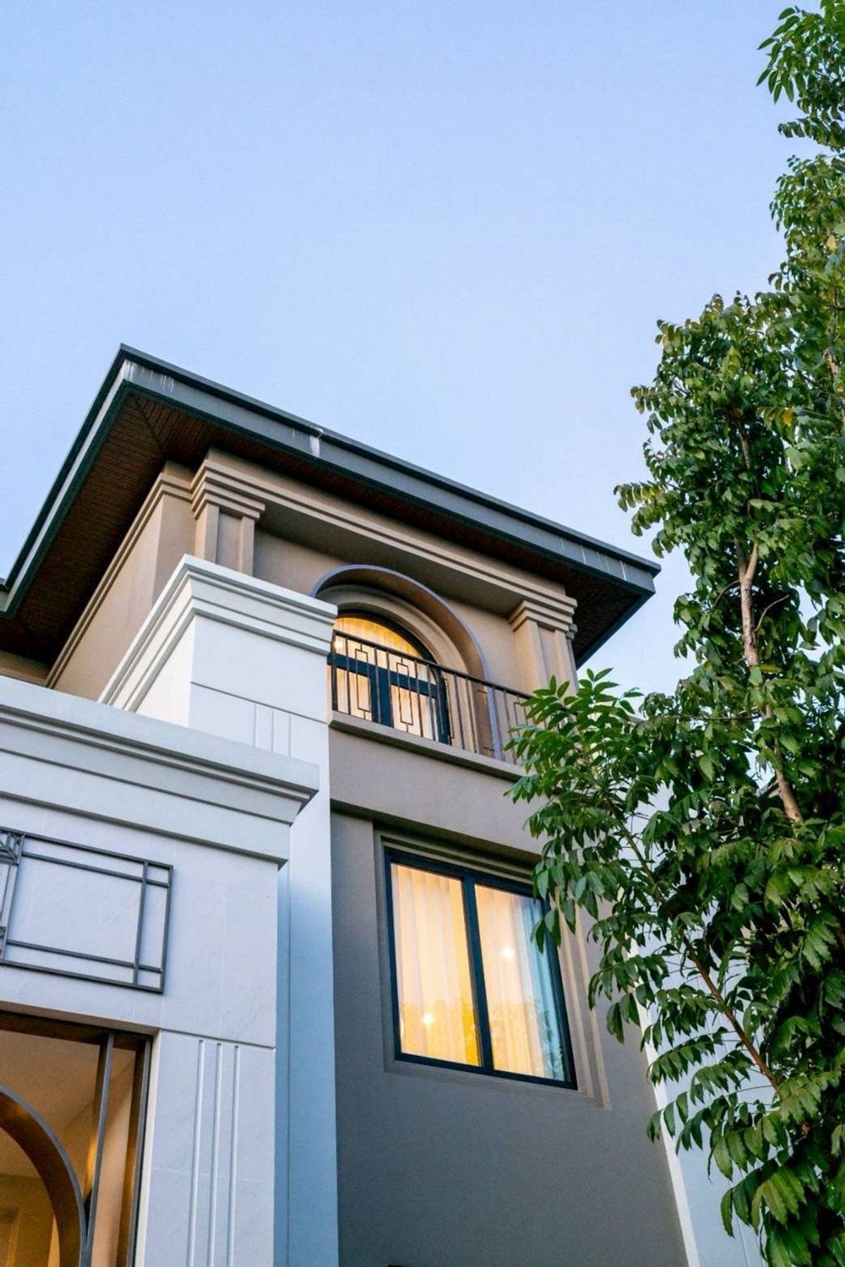 For RentHousePattanakan, Srinakarin : Cinq Royal Krungthep Kreetha