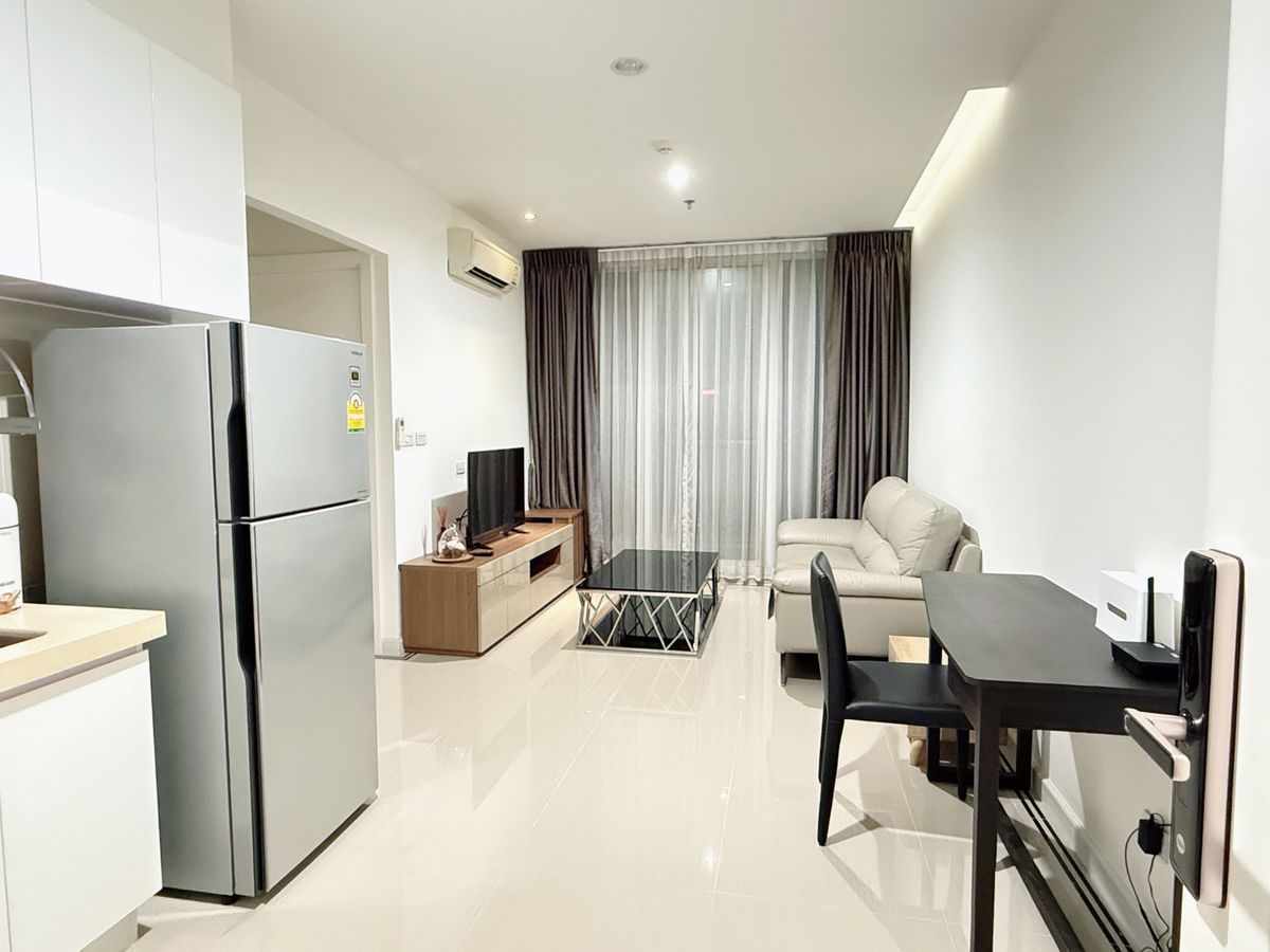 ให้เช่าคอนโดพระราม 9 เพชรบุรีตัดใหม่ RCA : For rent TC GREEN พระราม 9 (Owner) ตึก C ห้อง 1 Beds 41 sq.m. 28th floor Corner Unit, Clear View.