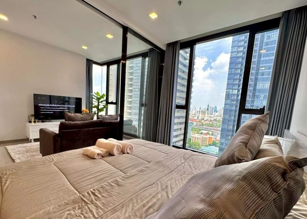 For RentCondoRama9, Petchburi, RCA : 🌟 One 9 Five ready to stay | Luxury condo in the heart of Rama 9 🏙️ complete with electrical appliances with ⚡