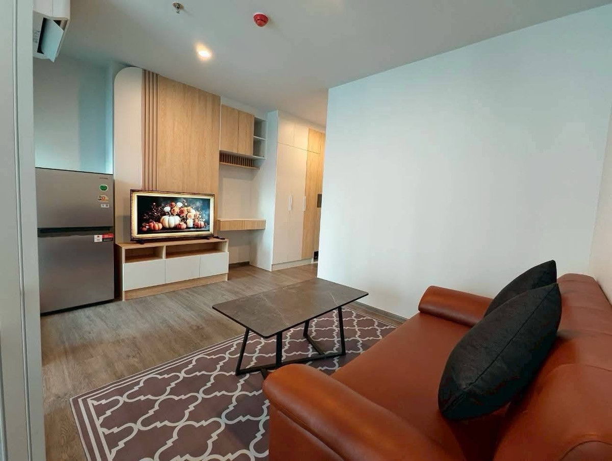 ให้เช่าคอนโดบางนา แบริ่ง ลาซาล : 🚩New Regent home bangna โครงการใหม่เอี่ยม ห้องมือ 1 ตึก D ชั้น 31 วิวสระ ห้องสวยมาก เฟอร์นิเจอร์บิวอิน ติดต่อป้าแหม่ม Tel/Line : 0992982923 
