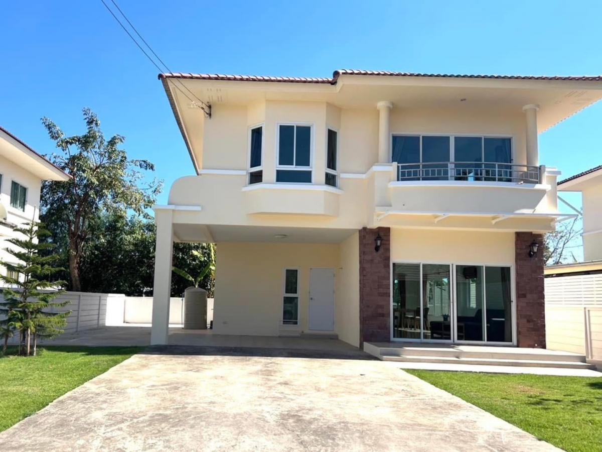 For RentHouseKhon Kaen : House for rent in detached house, Ton Tan market location Khon Kaen is interested in contacting Khun Ton. 061-4925950LINEID Suriya2025