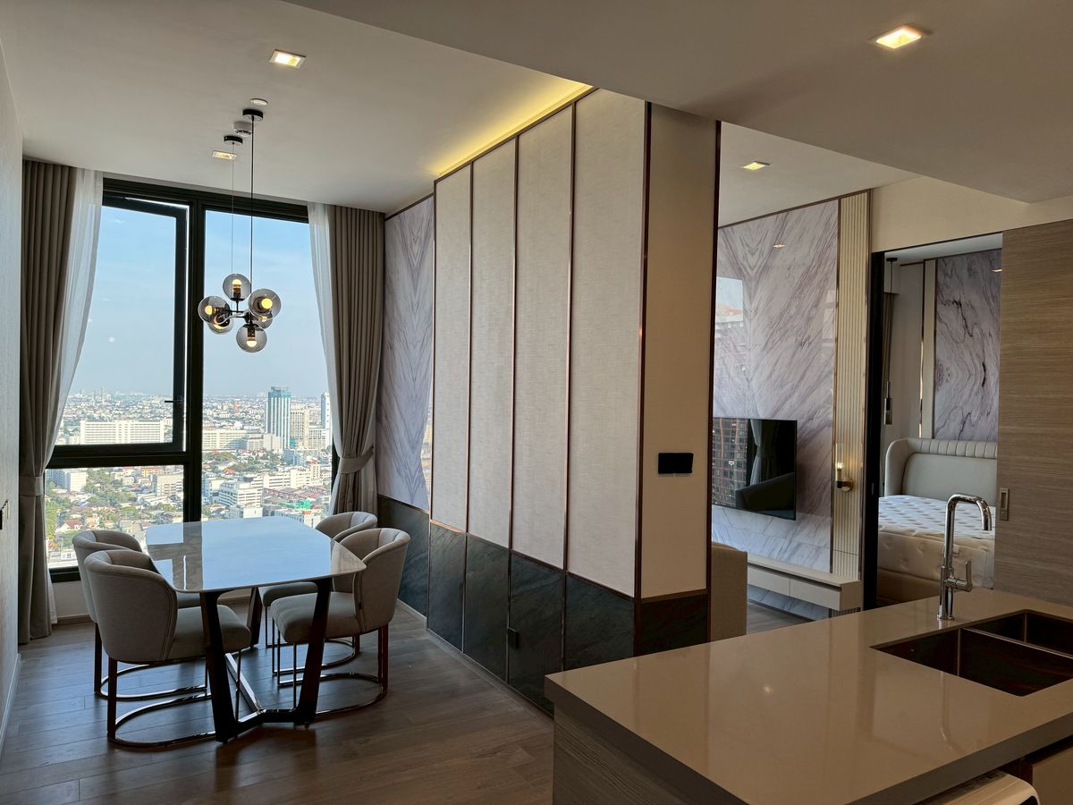 ให้เช่าคอนโดลาดพร้าว เซ็นทรัลลาดพร้าว : ให้เช่า  คอนโด The Crest Park Residences ใกล้ MRT พหลโยธิน เพียง 80 เมตร