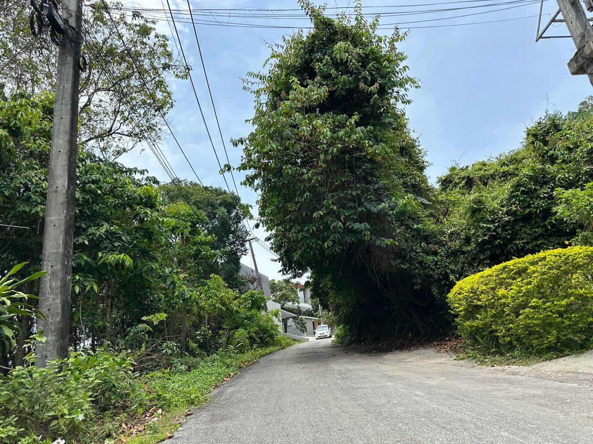 For SaleLandRayong : Land for sale in Wang Kaew, Rayong, near the sea, 200 m. 375 sq. Wah on the hill, beautiful view. Land plots next to Kap’s Mountain. Luxury condominiums are sold at 23,000/Wa.