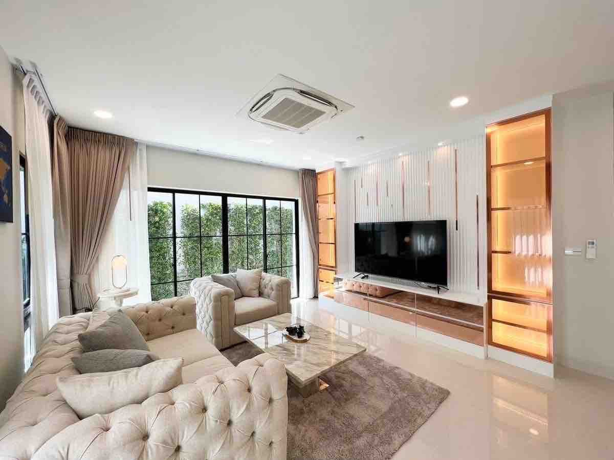 ให้เช่าบ้านพัฒนาการ ศรีนครินทร์ : 🏡✅ เช่าบ้านโครงการ นันทวัน พระราม9-กรุงเทพกรีฑาตัดใหม่ ตกแต่งหรูหรา พื้นที่ใช้สอยกว้างขวาง โลเคชั่นดี เดินทางสะดวกสบาย