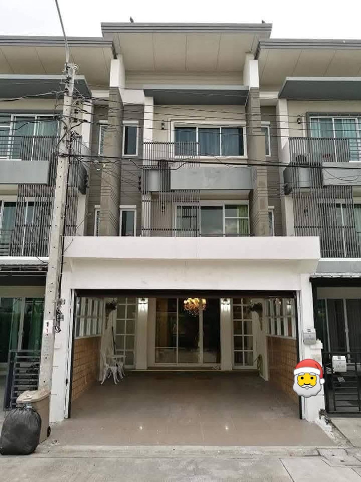 For RentTownhomePattanakan, Srinakarin : ✨ Rent 3 -story townhome, Town Avenue Rama9, modern style, 5 meters wide, 3 bedrooms, 3 bathrooms, near Airport Link, Hua Mak and The Mall Bangkapi.