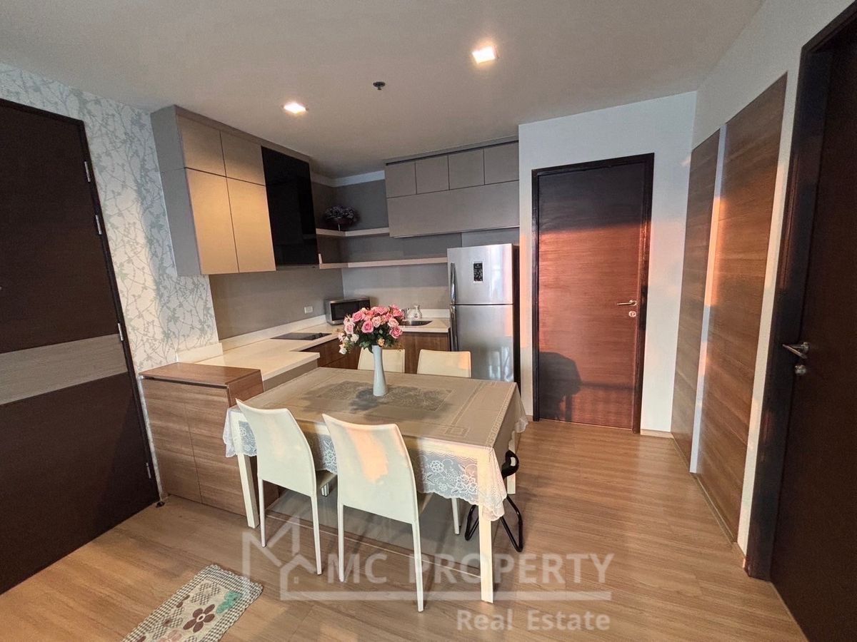 ให้เช่าคอนโดสาทร นราธิวาส : จังหวะ Sathorn 2 ห้องนอน 63sqm View ให้เช่าเพียง 50,000 โปรดติดต่อ 0816878954