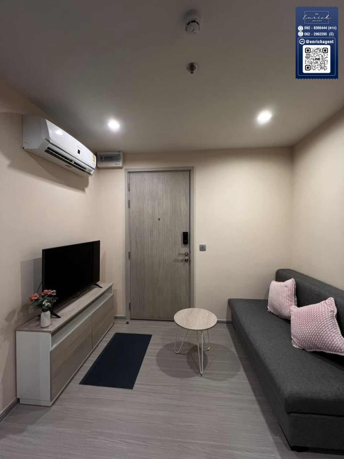 For RentCondoSamut Prakan,Samrong : 💙 Rent Aspire Erawan Prime. The kitchen is closed on the balcony. Ready to enter the Erawan elephant bts 💙 092-8366444 // line id: @enrichagent