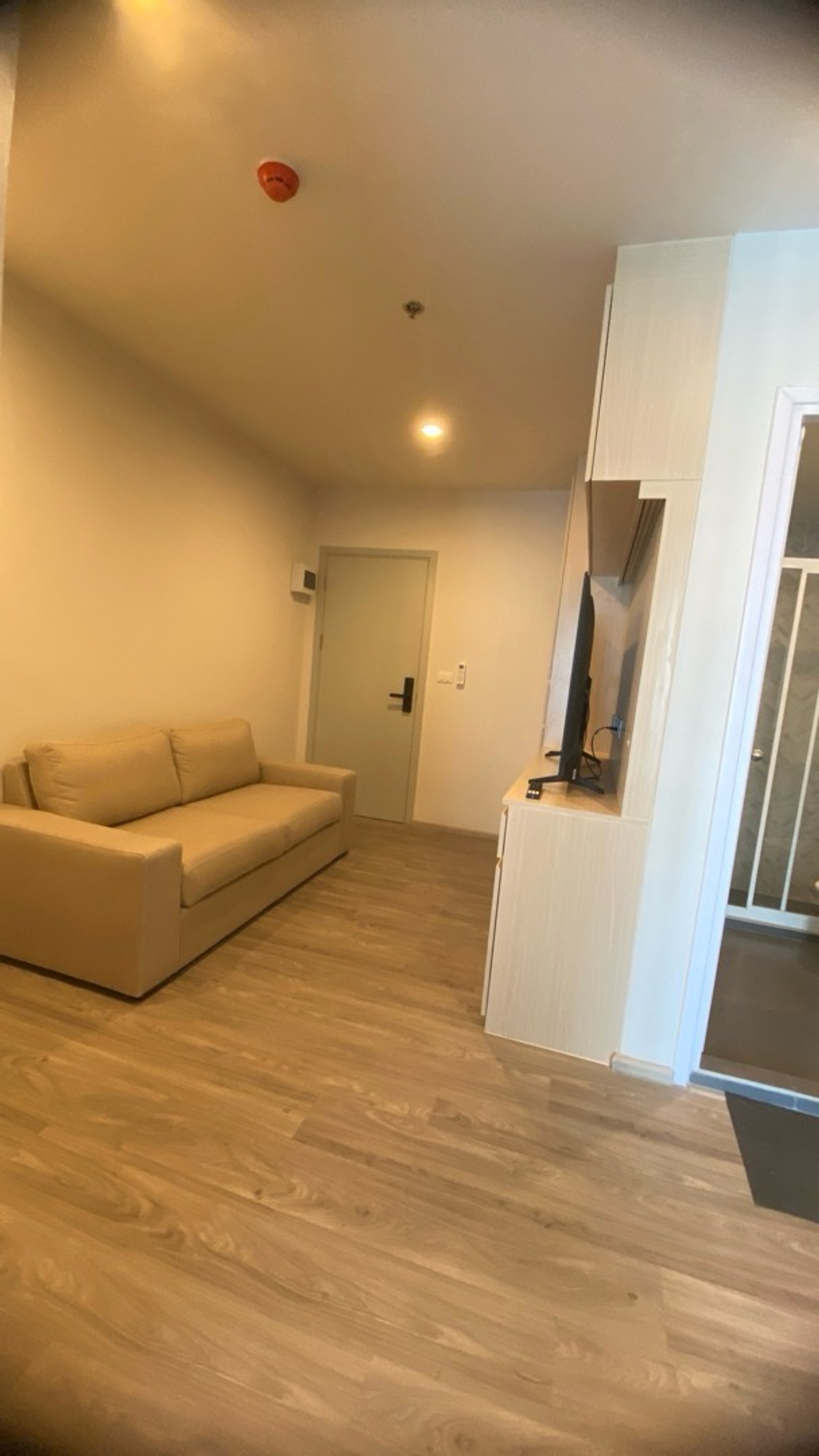 For RentCondoBangna, Bearing, Lasalle : 🚩New Regent Home Bangna, brand new project The room is very beautiful. Contact Aunt Mam 0992982923 Tel/Line