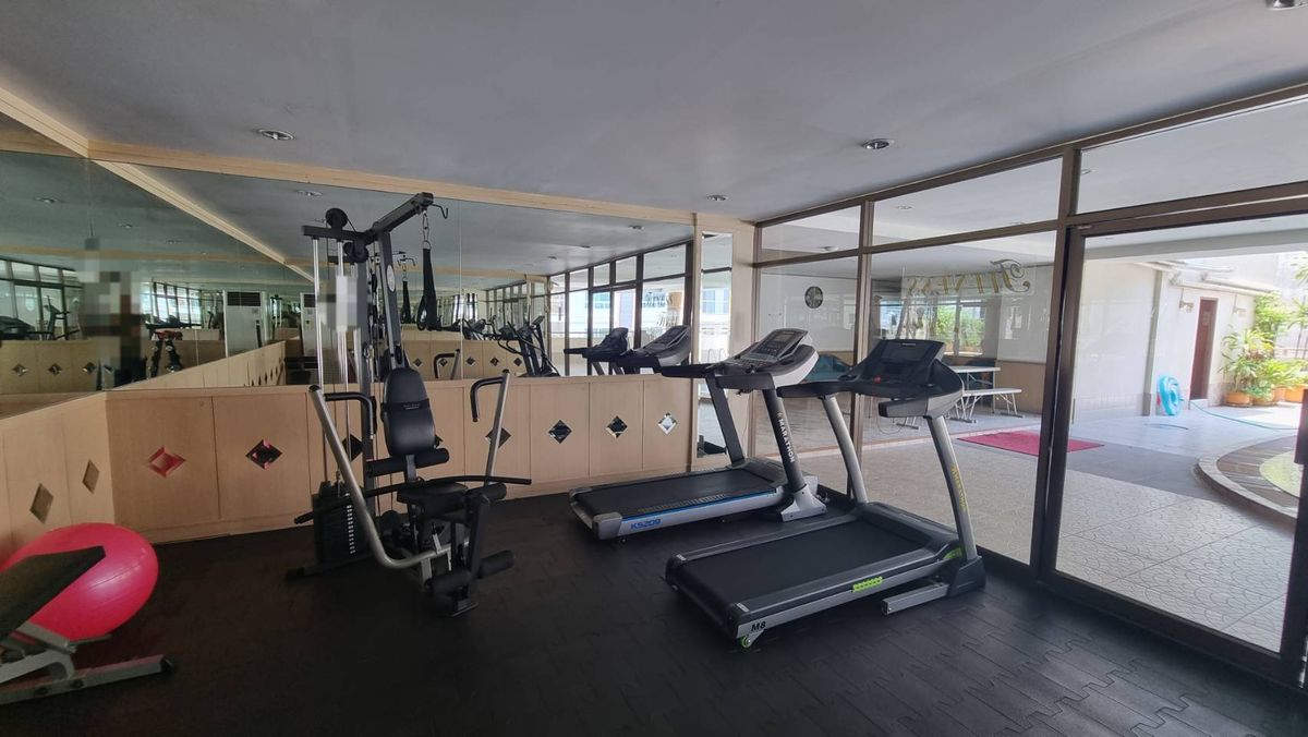 ให้เช่าสุขุมวิท อโศก ทองหล่อ : Pet friendly พร้อมพงษ์ ให้เช่าอพาร์ทเมนท์ 3ห้องนอน 4 ห้องน้ำ 280 ตร.ม. ชั้น 12 มีรถตุ๊กๆให้บริการ ฟรี Wifi