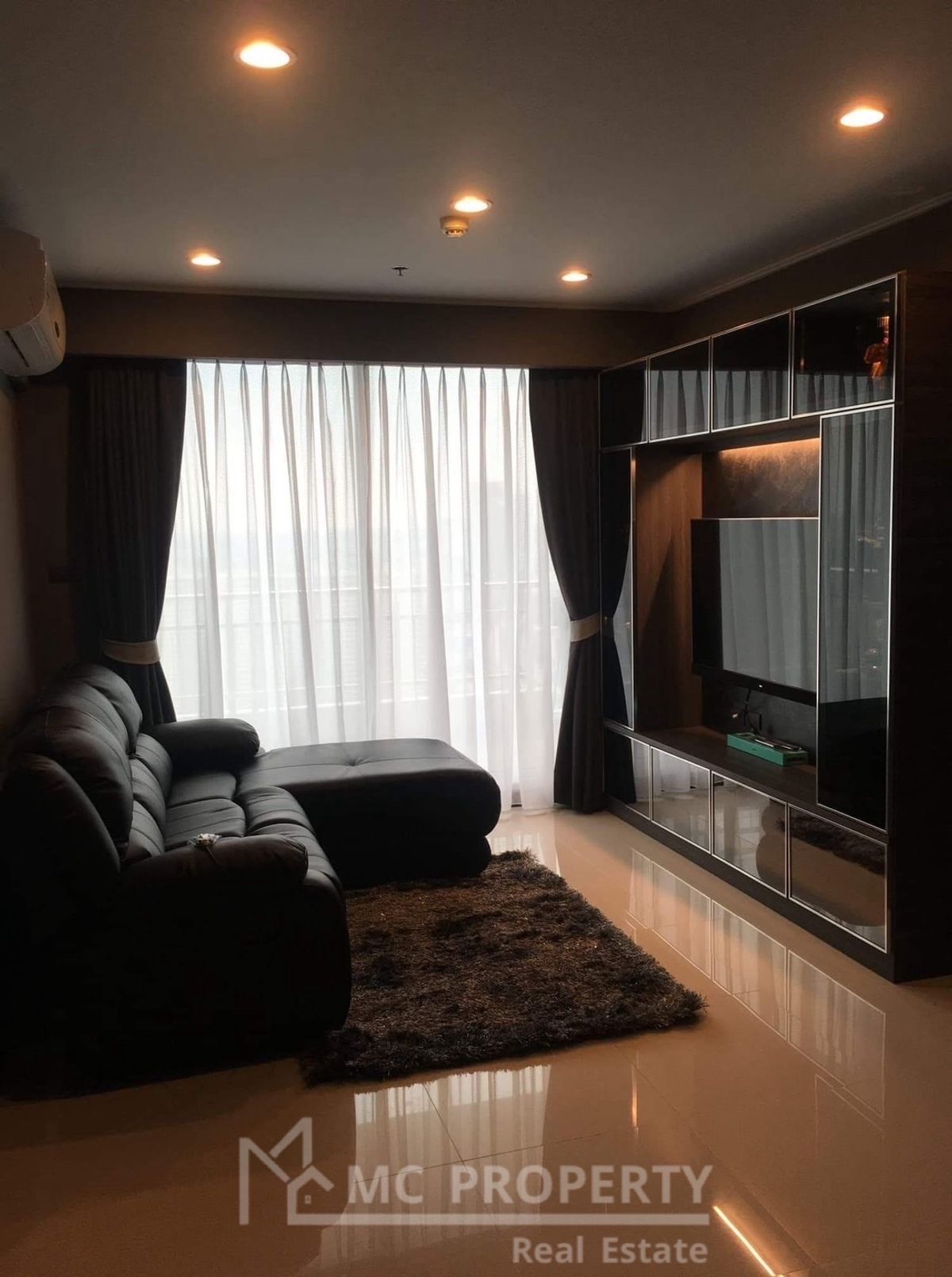 ให้เช่าคอนโดพระราม 3 สาธุประดิษฐ์ : Supalai Prima Riva 2 ห้องนอน 91.5sqm View River For Rent เพียง 38,000 กรุณาติดต่อ 0816878954