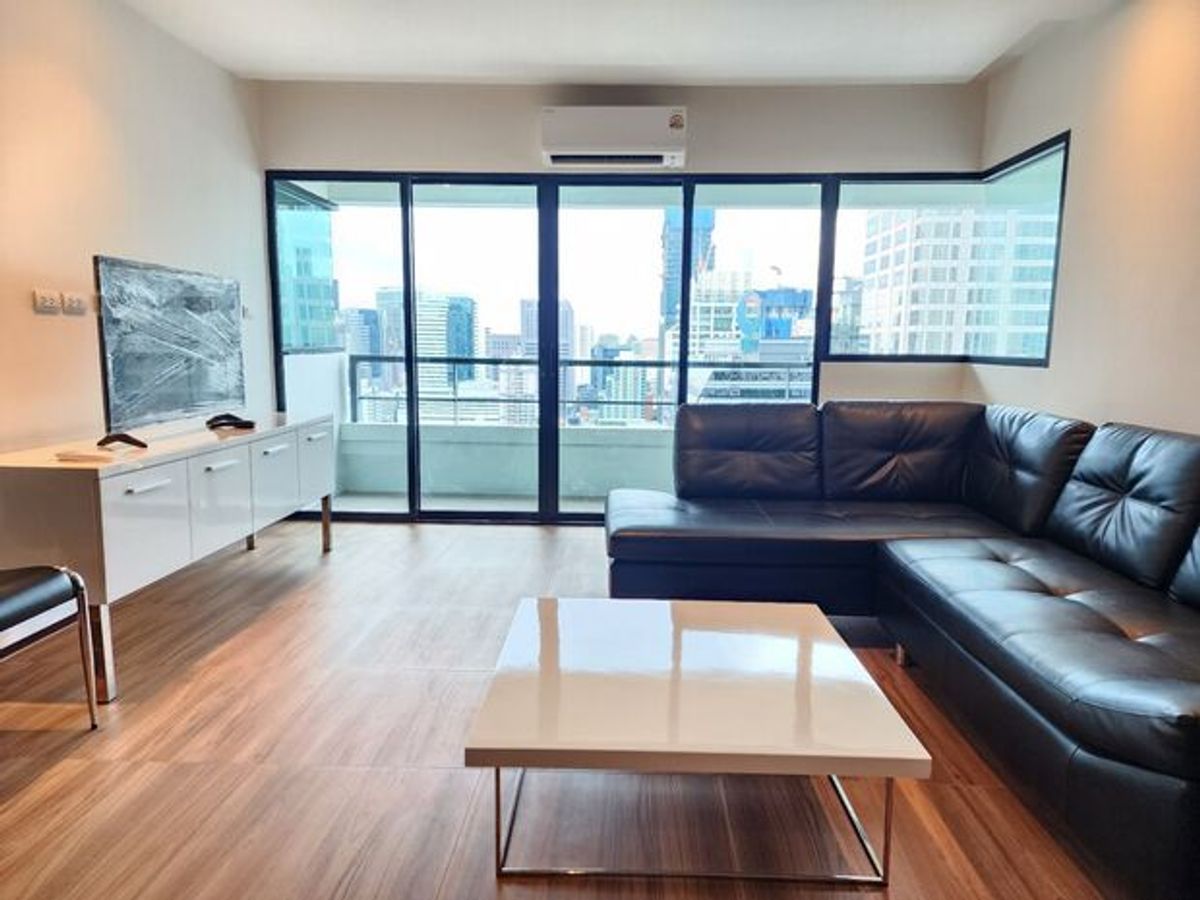ให้เช่าคอนโดสาทร นราธิวาส : Condo for Rent - 2 Bedrooms at Sathorn Gardens Ready to Move In