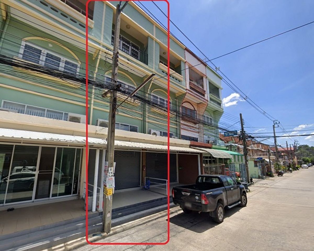For RentShop HouseKaset Nawamin,Ladplakao : Phatwikorn Market 1.5 km. Sell-rent 3-storey commercial building, 2 booths next to Nawamin 44-52 new Kik 380 sq.m.