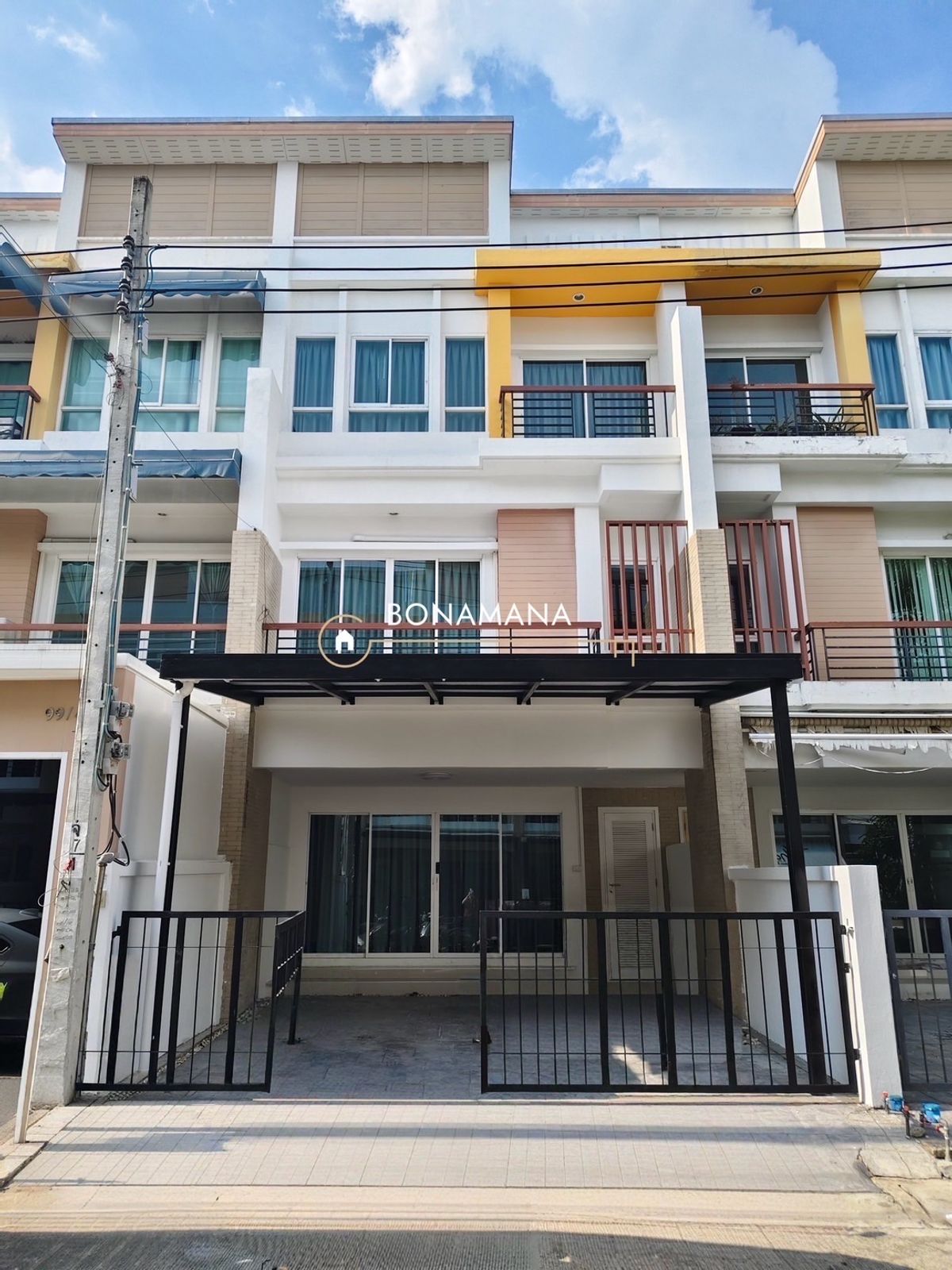 ให้เช่าทาวน์โฮมเกษตร นวมินทร์ ลาดปลาเค้า : ให้เช่าทาวน์โฮม 3 ชั้น โครงการภณาสิริเรสซิเด้นท์เกษตร-นวมินทร์ (ซอยมัยลาภ)