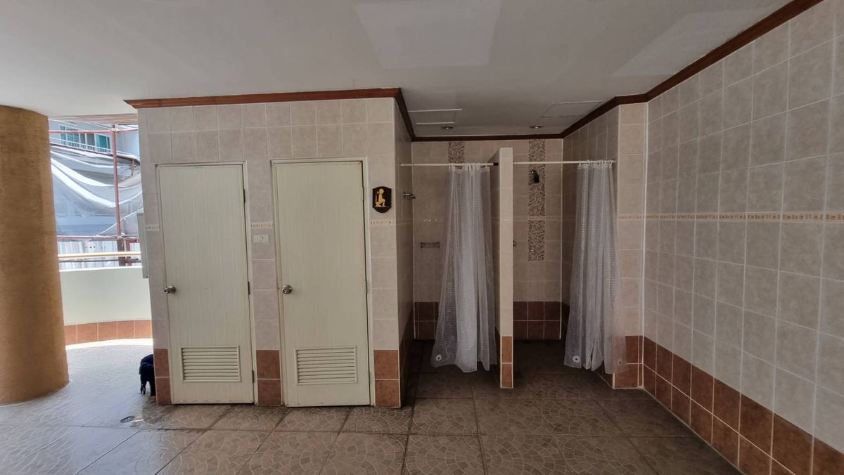 ให้เช่าสุขุมวิท อโศก ทองหล่อ : Pet friendly พร้อมพงษ์ ให้เช่าอพาร์ทเมนท์ 3ห้องนอน 4 ห้องน้ำ 280 ตร.ม. ชั้น 12 มีรถตุ๊กๆให้บริการ ฟรี Wifi