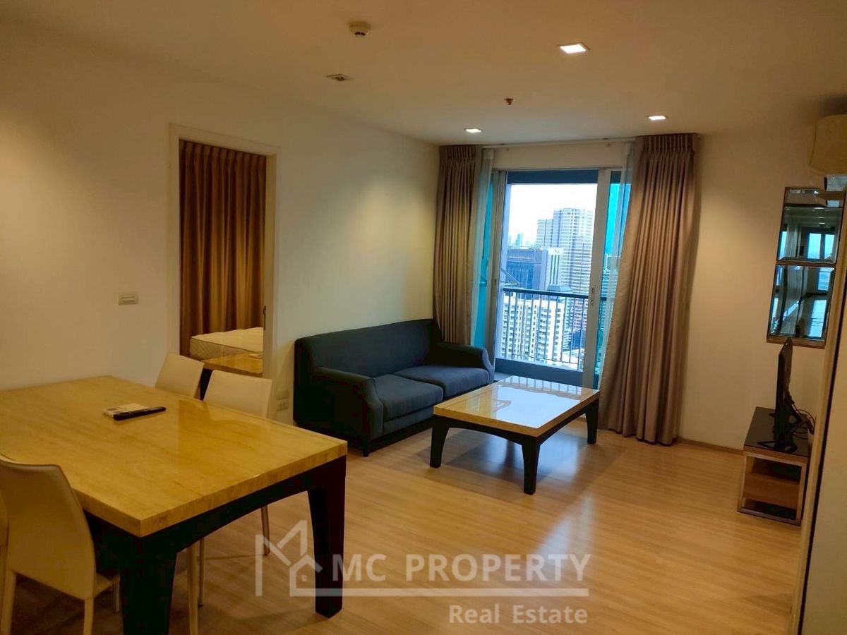 For RentCondoSapankwai,Jatujak : Rhythm Phahol Ari 2 bedroom 65sqm 40Fl++ high floor for rent only 33,000 please contact 0816878954