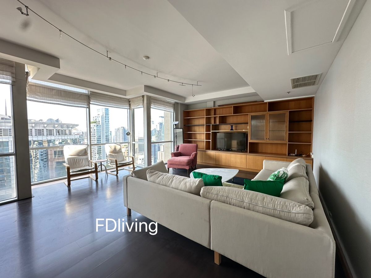 For RentCondoWitthayu, Chidlom, Langsuan, Ploenchit : +++ Urgent rent +++ Langsuan Ville ** 2 bedrooms 137 sq.m.