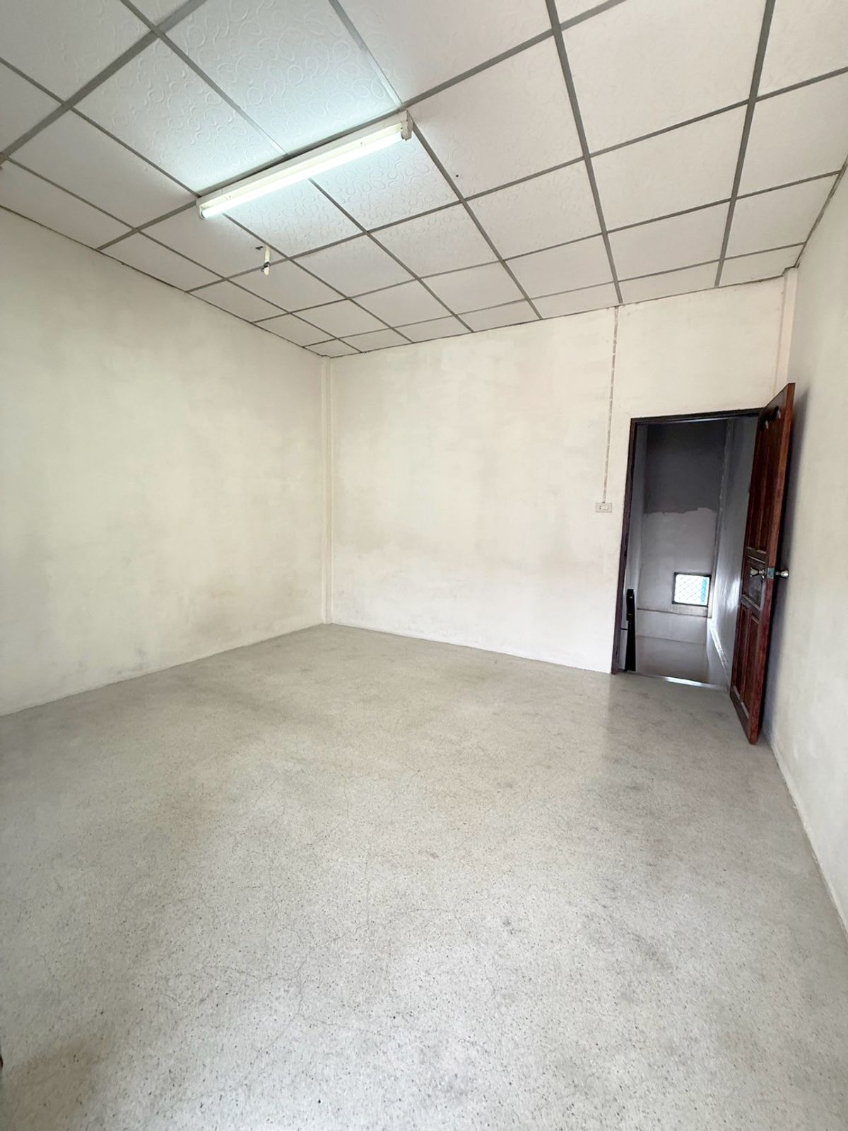 ขายทาวน์โฮมมีนบุรี-ร่มเกล้า : K-6356 ขายด่วน ! ทาวน์โฮม โครงการ วาสนา หทัยราษฎร์ 11 บ้านเปล่า 