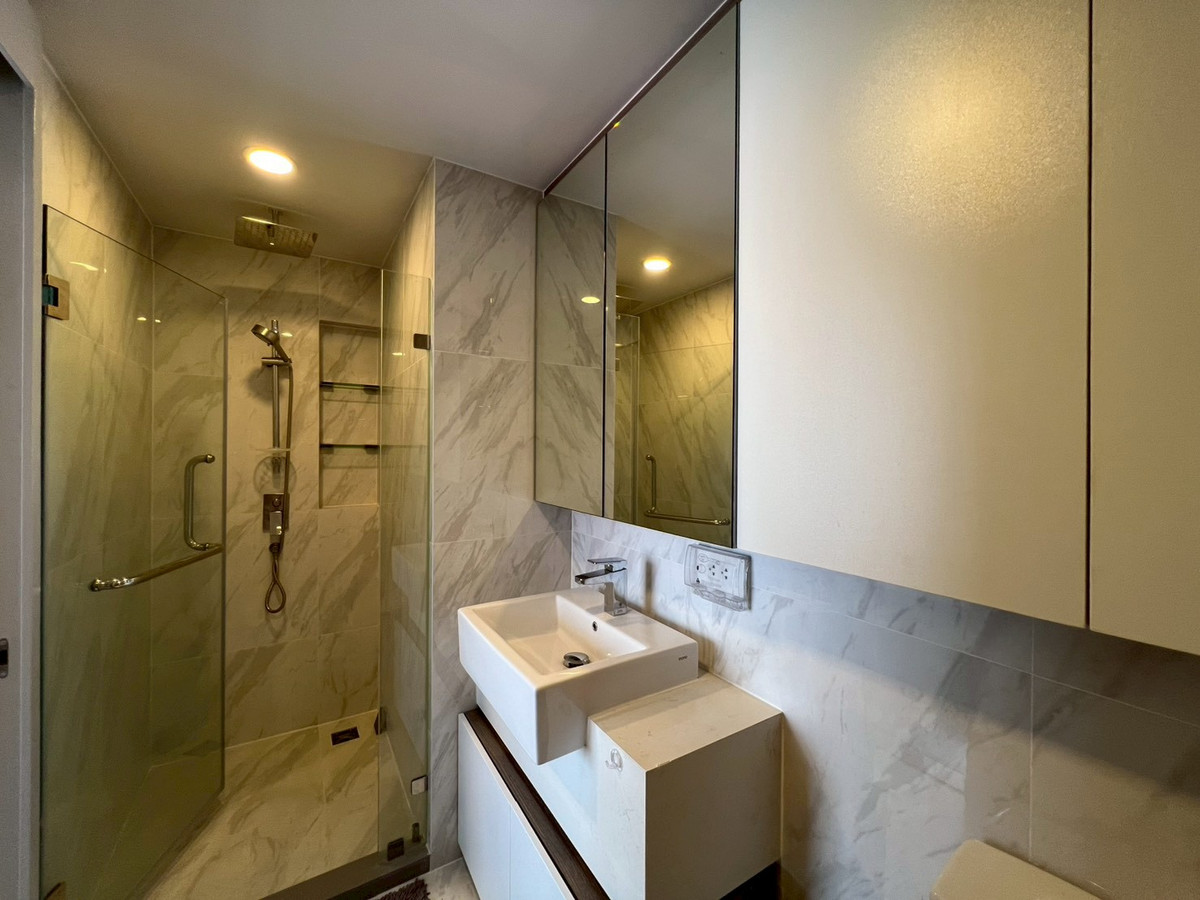 ให้เช่าคอนโดสุขุมวิท อโศก ทองหล่อ : ให้เช่า ไอดีโอ โมบิ สุขุมวิท 40 (Low Rise) ห้องสวย ราคาดีสุดในตึก เฟอร์ครบตามภาพ พร้อมเข้าอยู่ ไม่มี Defect 