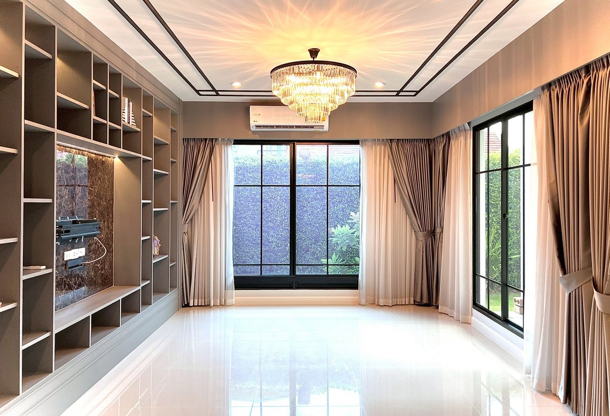 For SaleHouseChaengwatana, Muangthong : 2 storey detached house for sale, wide front house, corner plot, modern classic style, Setthasiri village by Sansiri