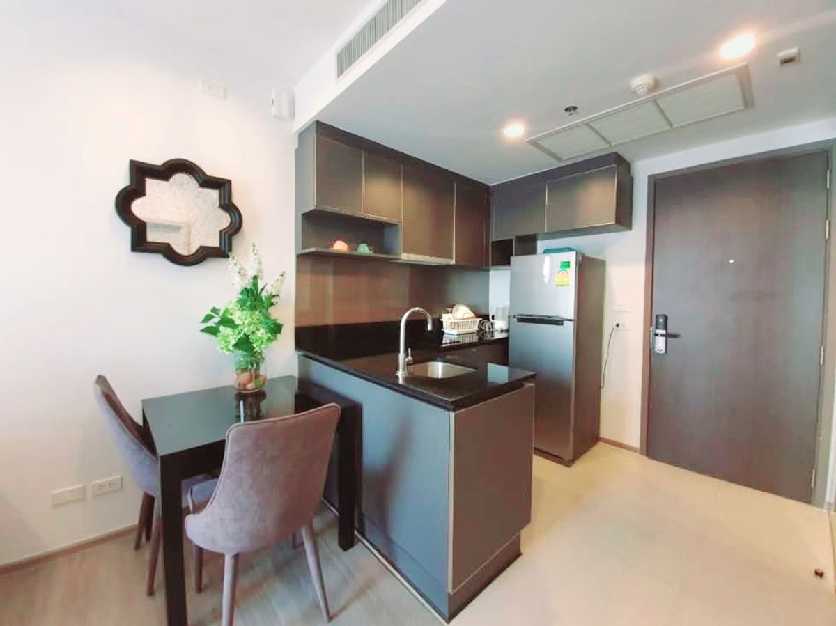 ขายคอนโดวงเวียนใหญ่ เจริญนคร : ขายคอนโดห้องสวยติด BTS วงเวียนใหญ่ Nye by Sansiri (1 ห้องนอน 36 ตรม.) ติดต่อ 086-795-9997 (จิมมี่)