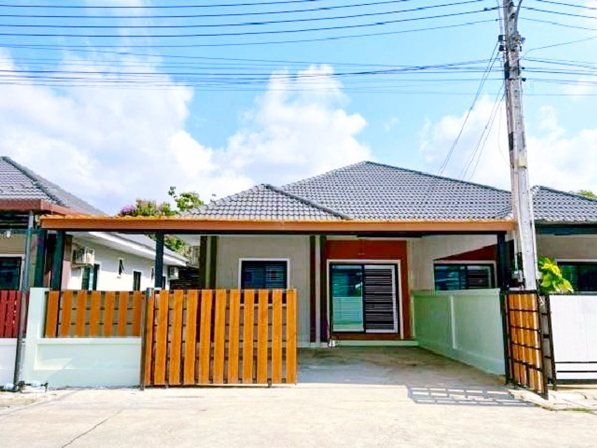 For RentHouseRayong : St. Joseph Rayong School, 2.7 km. Rent a one -story house in Rayong 45 sq.w., 3 bedrooms, Suchada beach, 3.9 km.
