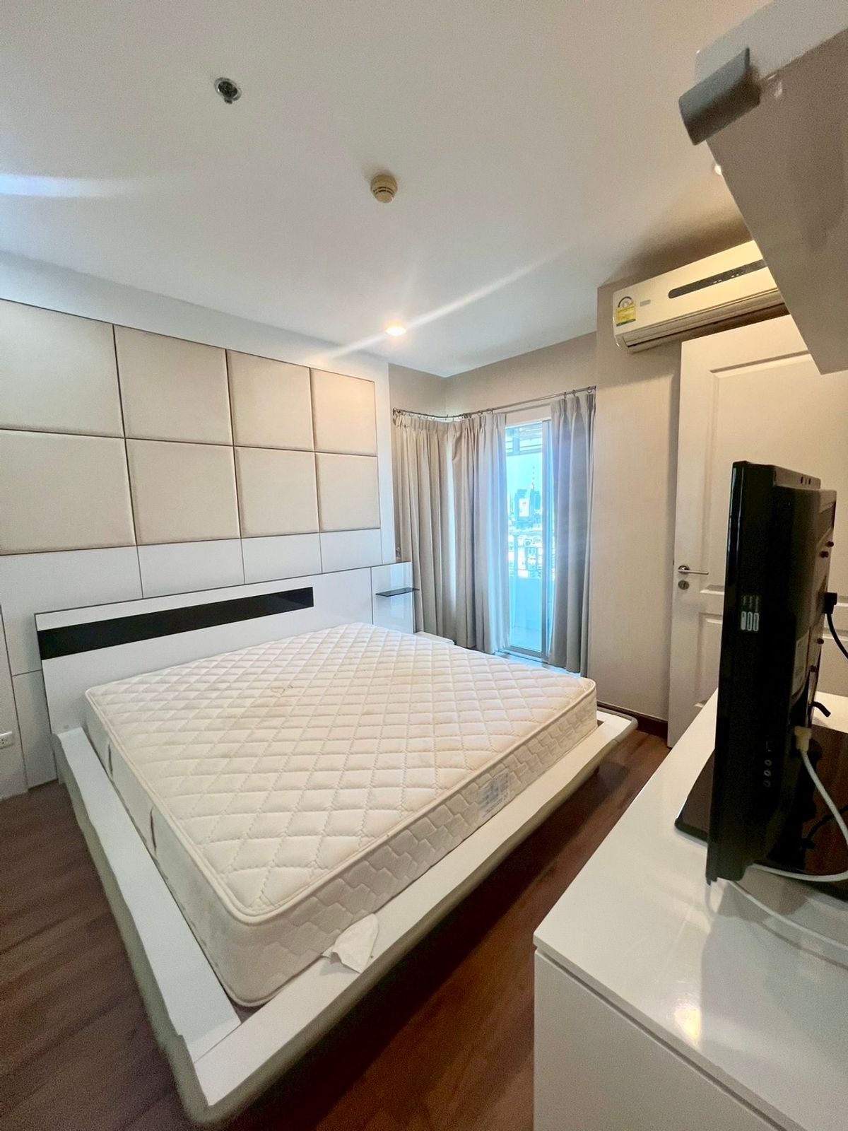 ให้เช่าคอนโดวงเวียนใหญ่ เจริญนคร : Q House Sathorn (คิว เฮ้าส์ คอนโด สาทร) for Rent (2bed2bath 60sqm)