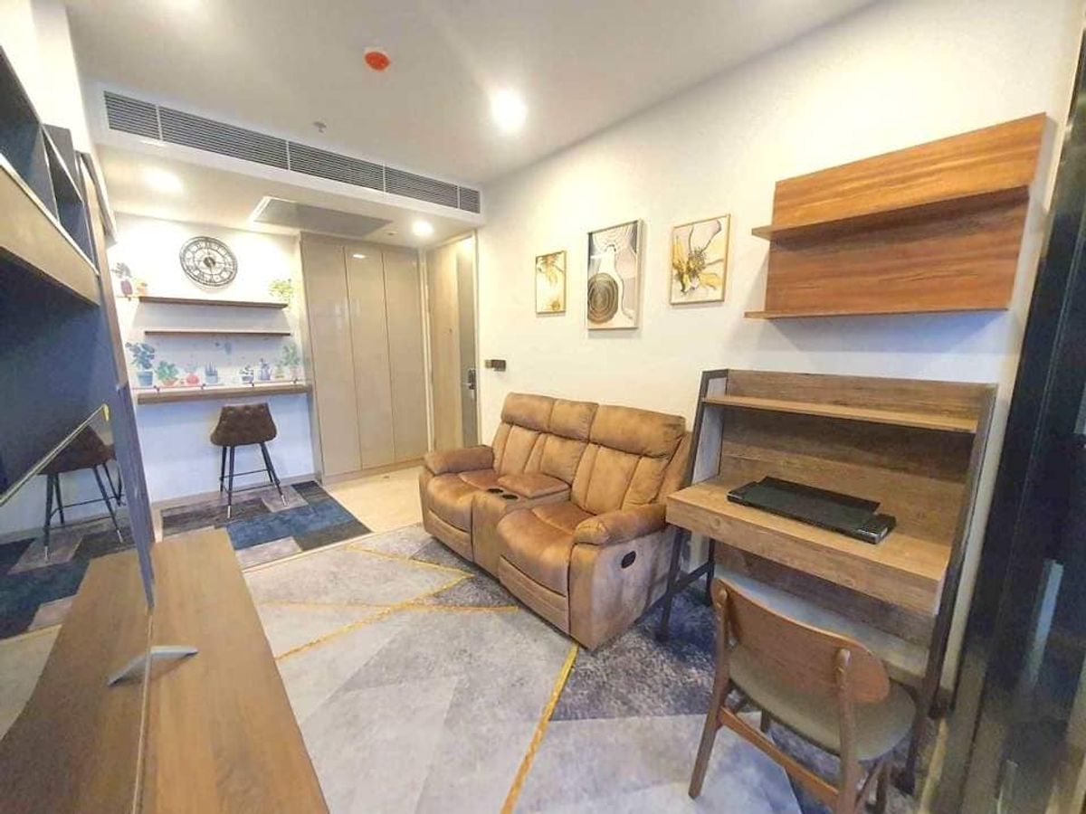 For SaleCondoRama9, Petchburi, RCA : 📍 Condo for sale with one9five Asoke -Rama 9 tenant. Great value! Get the rent immediately after the transfer.