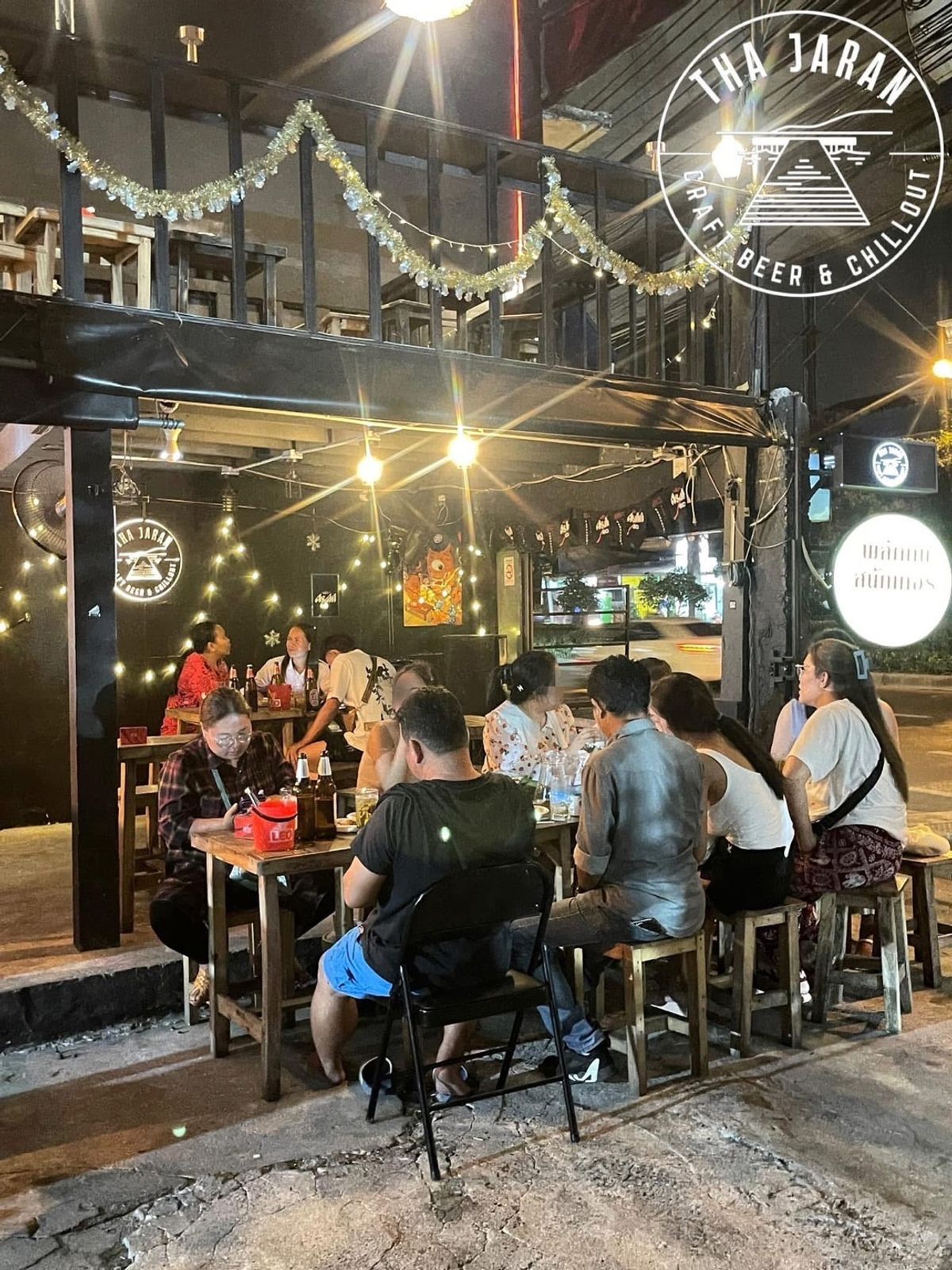 เซ้งร้านค้า/ตลาดนัดปิ่นเกล้า จรัญสนิทวงศ์ : เซ้งร้านเหล้า ใกล้ห้างโลตัส บางพลัด ตรงข้ามคอนโด ติดถนนใหญ่ หน้าร้านมีก๋วยเตี๋ยว ข้างหลังเป็นโต๊ะสนุกเกอร์