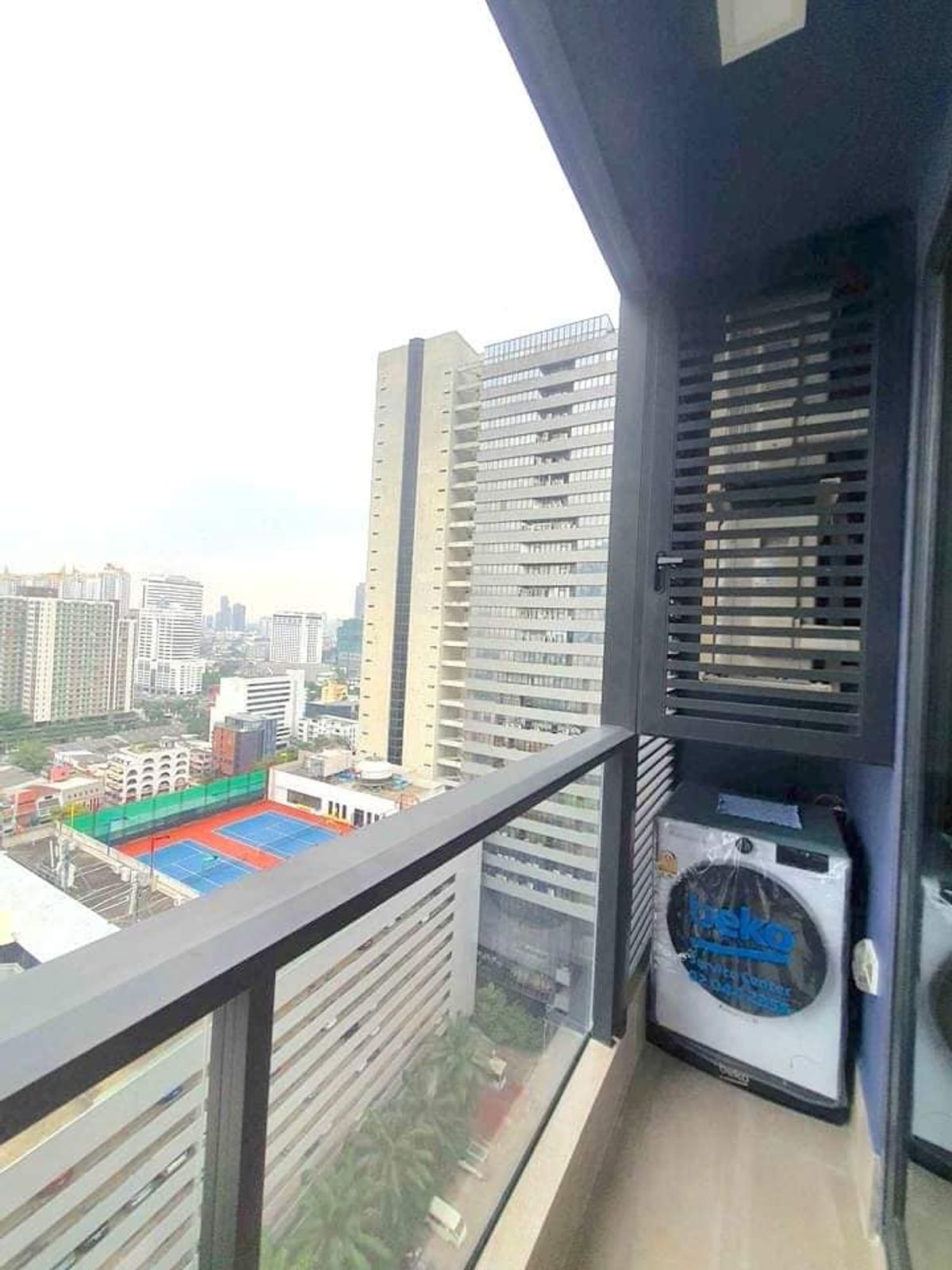 For SaleCondoRama9, Petchburi, RCA : 📍 Condo for sale with one9five Asoke -Rama 9 tenant. Great value! Get the rent immediately after the transfer.