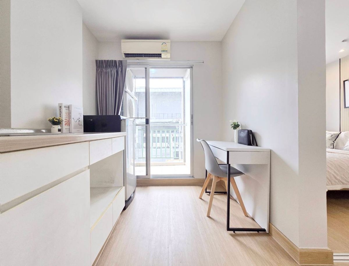 For SaleCondoKaset Nawamin,Ladplakao : ✨️ Anyone who wants to have a condo near the train without having to win.