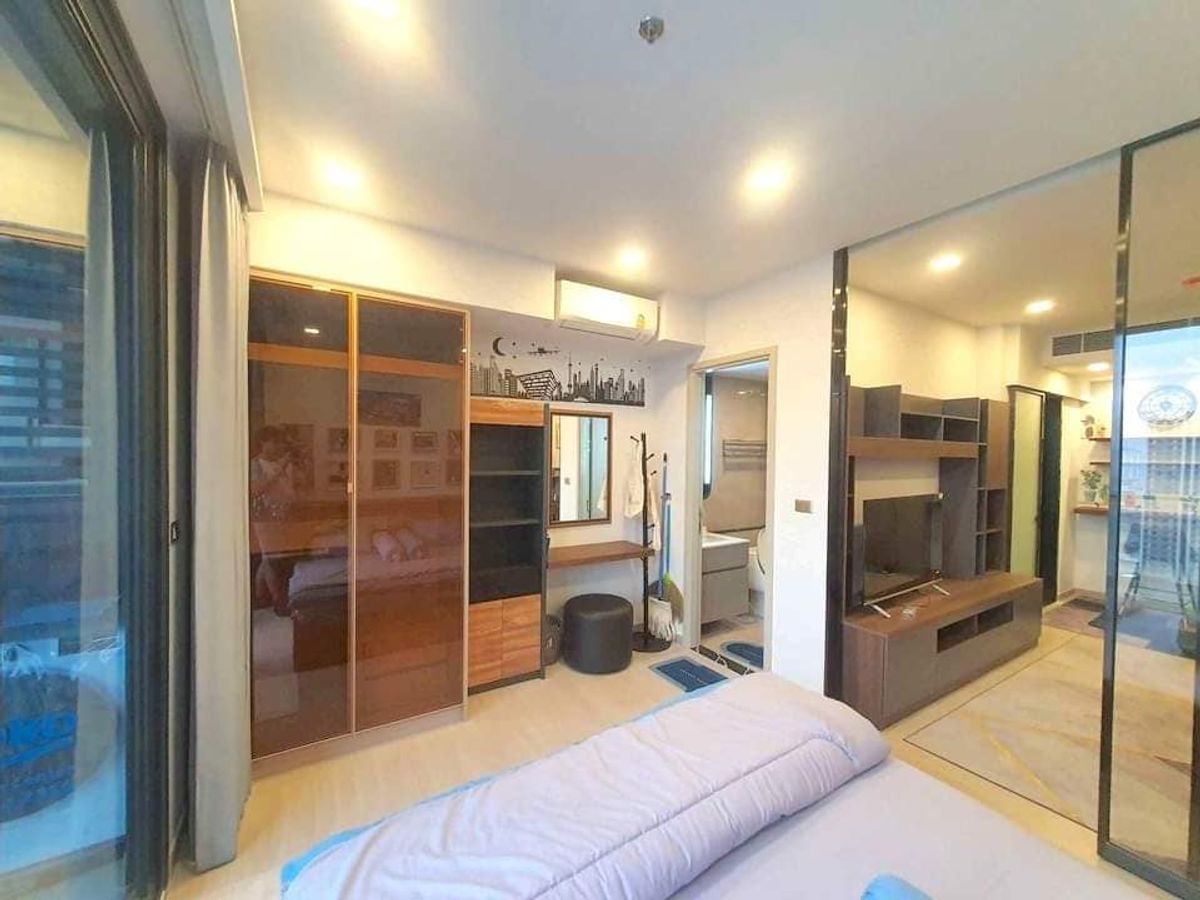 For SaleCondoRama9, Petchburi, RCA : 📍 Condo for sale with one9five Asoke -Rama 9 tenant. Great value! Get the rent immediately after the transfer.