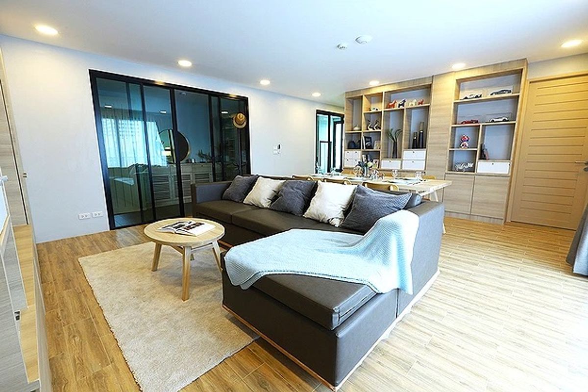 For RentSukhumvit, Asoke, Thonglor : Comfortable, Cozy, Pet-Friendly Apartment in the Center of Asoke 2BA 70 SQM 35,000