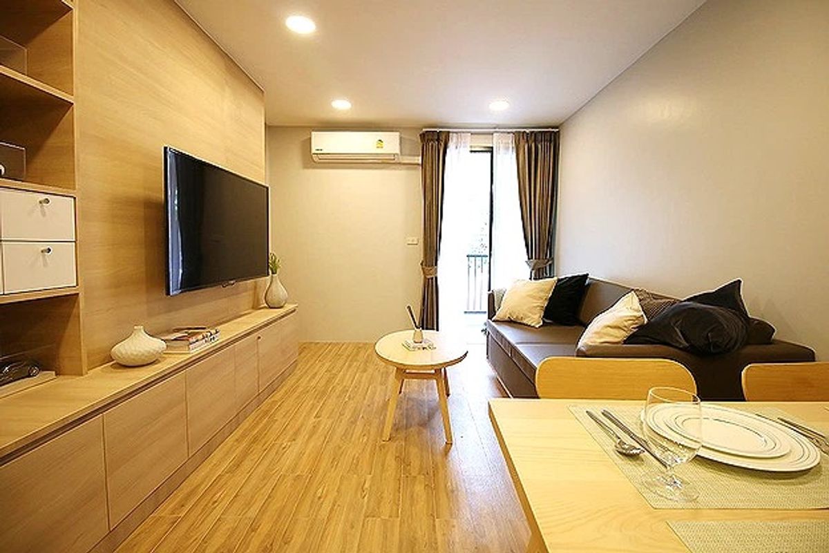 For RentSukhumvit, Asoke, Thonglor : Comfortable, Cozy, Pet-Friendly Apartment in the Center of Asoke 2BA 70 SQM 35,000
