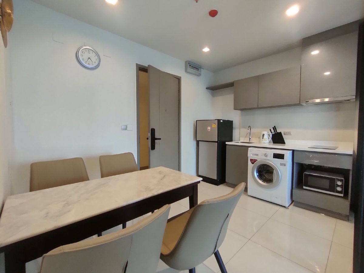 For RentCondoRama9, Petchburi, RCA : ❤️ Condo Life Asoke, Hyung Hype, Floor 30, Size 65 sqm, 2 bedrooms, 2 bathrooms