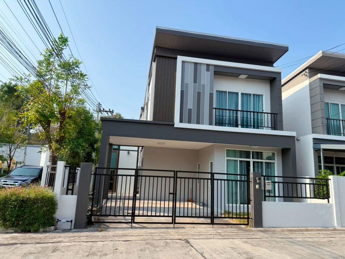ให้เช่าศรีราชา แหลมฉบัง บ้านบึง : บ้านเช่า 3 นอน บ้านแฝด หลังมุม หมู่บ้านทริโอทาวน์ อัสสัมชัญ-ศรีราชา