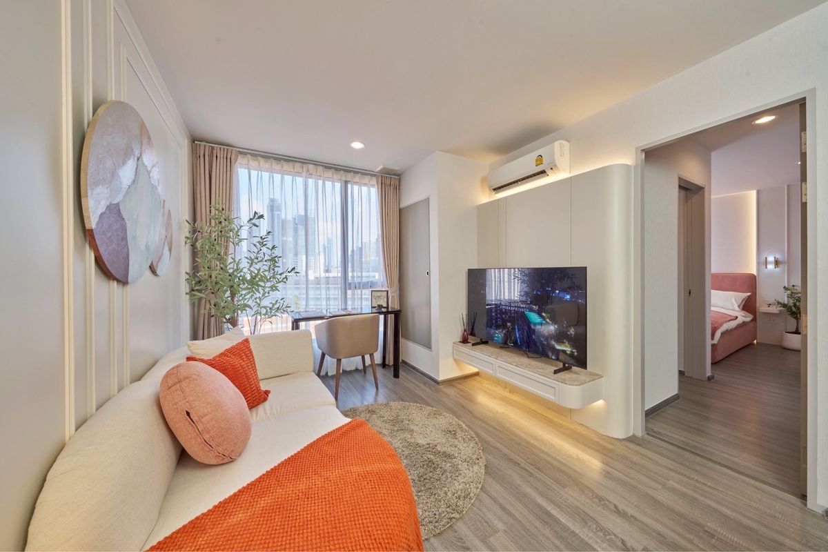 ให้เช่าคอนโดสุขุมวิท อโศก ทองหล่อ : For Rent Low Rise Condo : Ideo mobi Sukhumvit 40 : 1BR