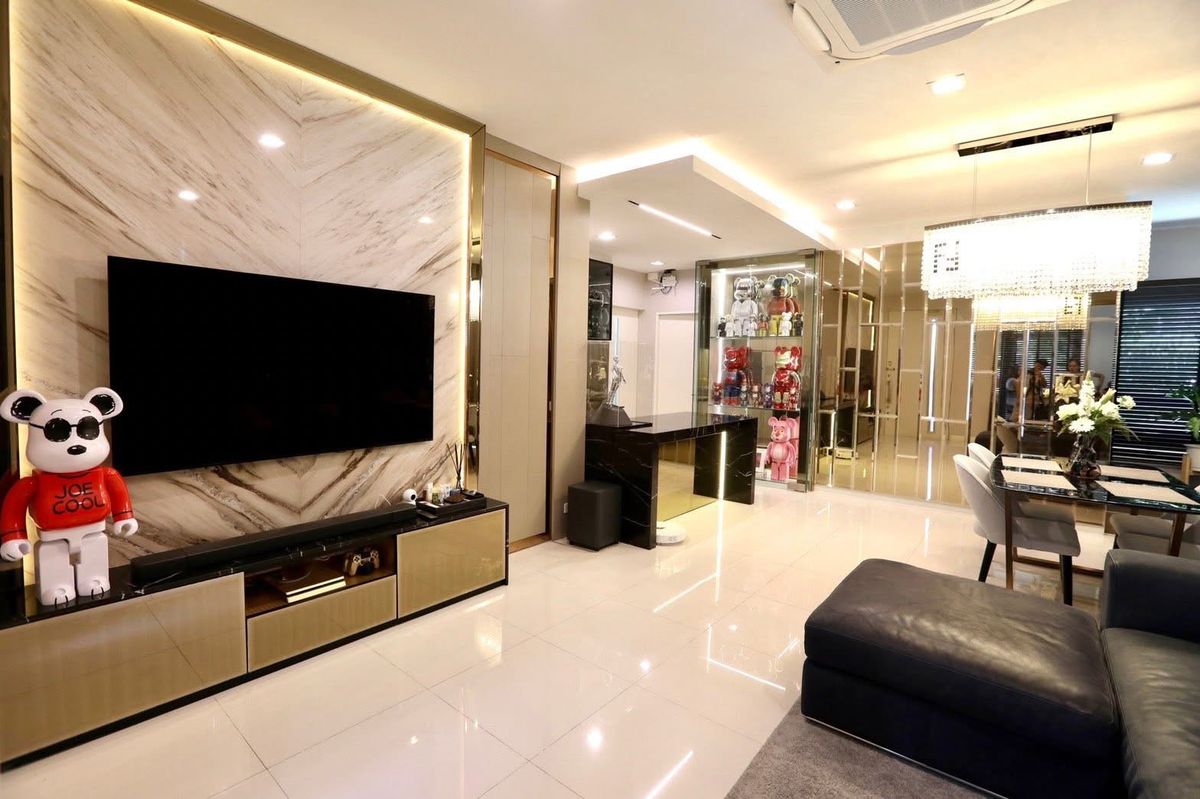 For RentHouseBangna, Bearing, Lasalle : Rent‼ ️ Mantana 2 Bangna Km.7 Manthana 2 Bang Na Km. 7. Interested, please add LINE @gloorious1 (with @)