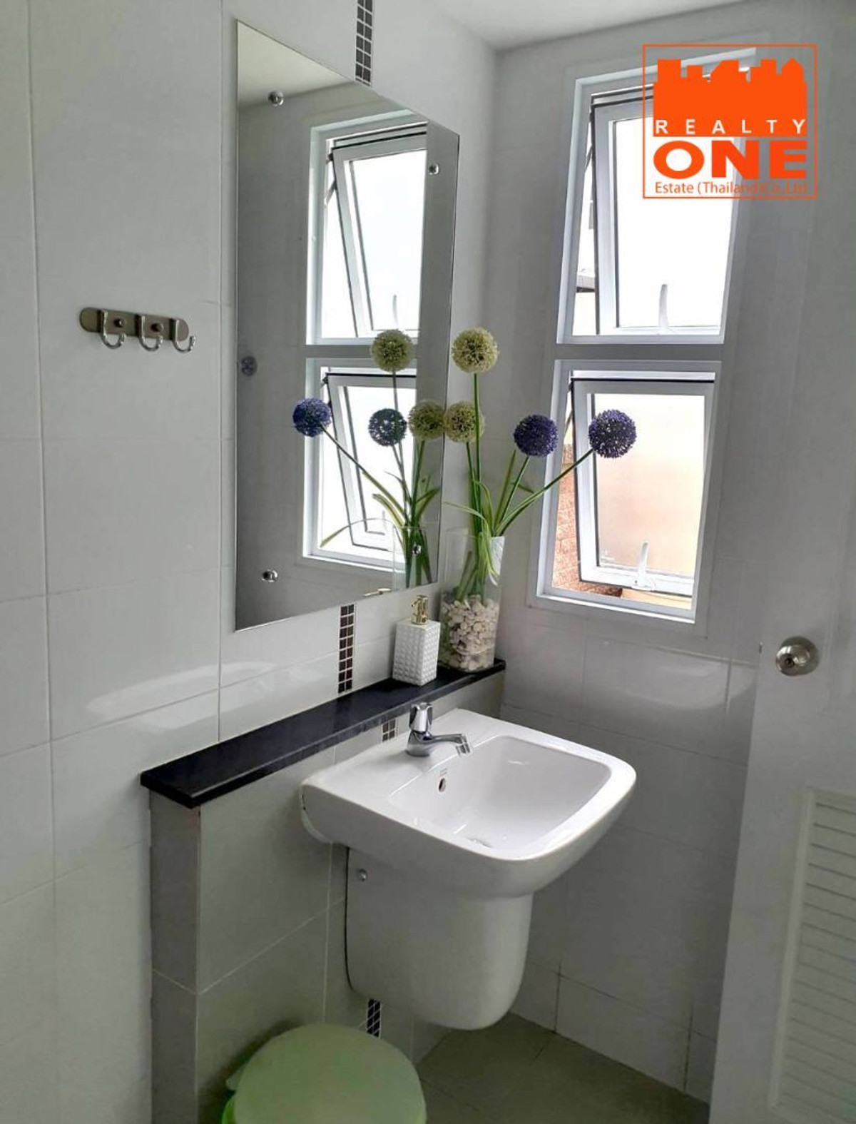 ขายบ้านพัฒนาการ ศรีนครินทร์ : ขายบ้านพร้อมอยู่ บรรยากาศเงียบสงบ ภัสสร เพรสทีจ ลุกซ์ (Passorn Prestige Luxe) พัฒนาการ 38