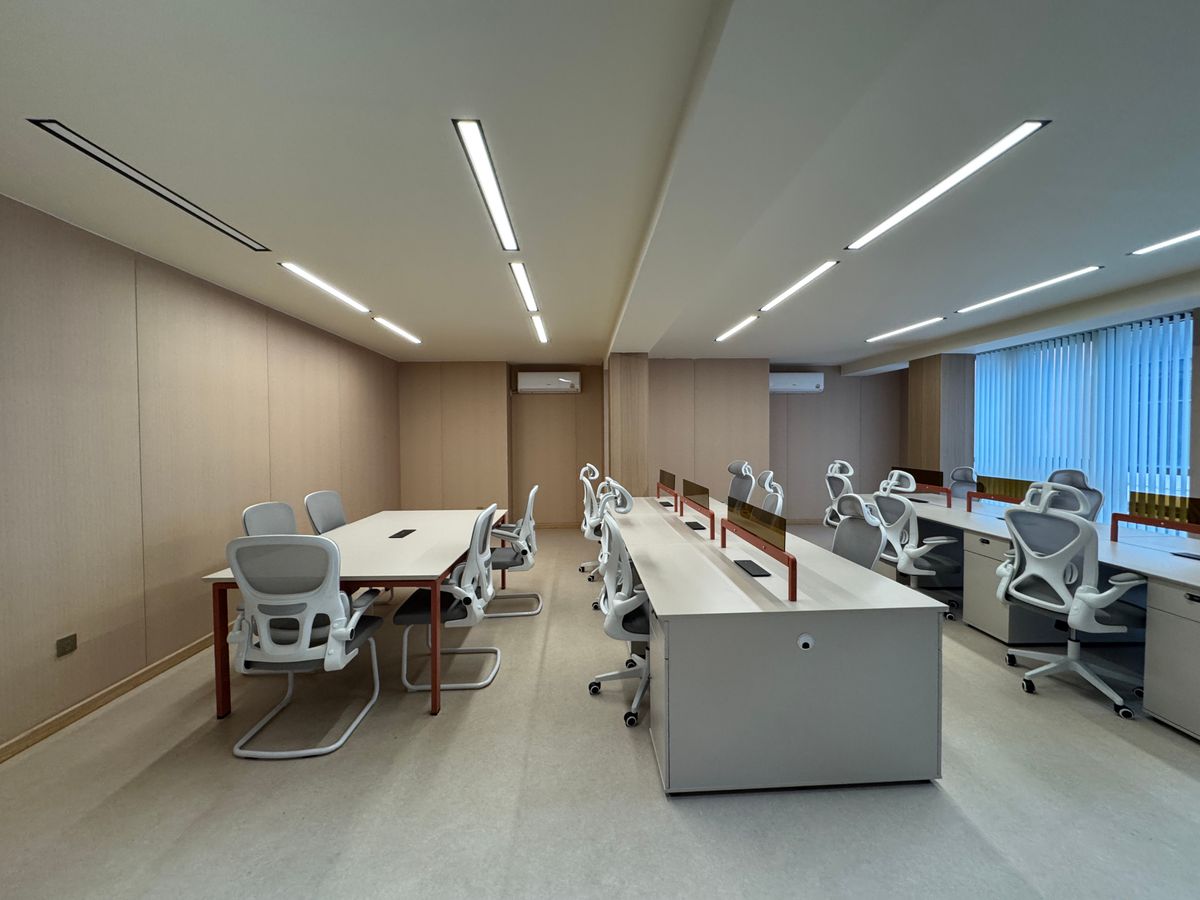 For RentRatchadapisek, Huaikwang, Suttisan : Office Space for Rent Fully Furniture Close MRT Suthisan
