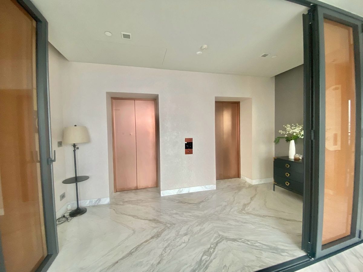 ให้เช่าคอนโดสุขุมวิท อโศก ทองหล่อ : ให้เช่า 📍 The Monument Thonglor 📍 2 ห้องนอน 2 ห้องน้ำ เฟอร์นิเจอร์ และ เครื่องใช้ไฟฟ้าครบ 