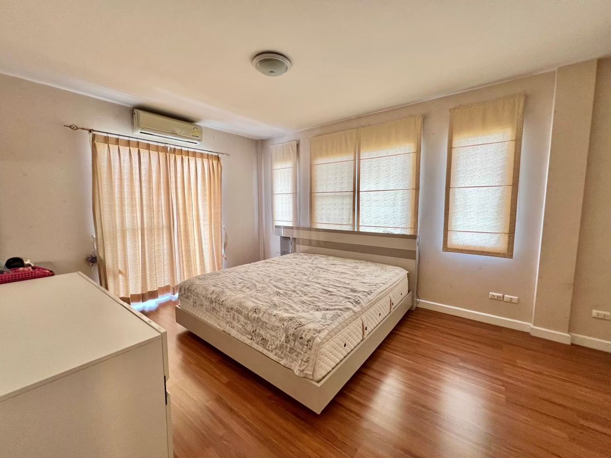 For SaleHouseBang kae, Phetkasem : (Tel/Line 096-2479369) , FOR SELL Baan Nantawan, Sathorn-Ratchapruek / 3 bedrooms 2 bathrooms Size 52.5 Sq.W. close to BTS Bangwa✨