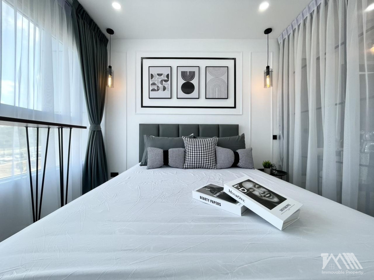 For SaleCondoPhuket : Condo in city zone, corner room / Condo Town, Phuket