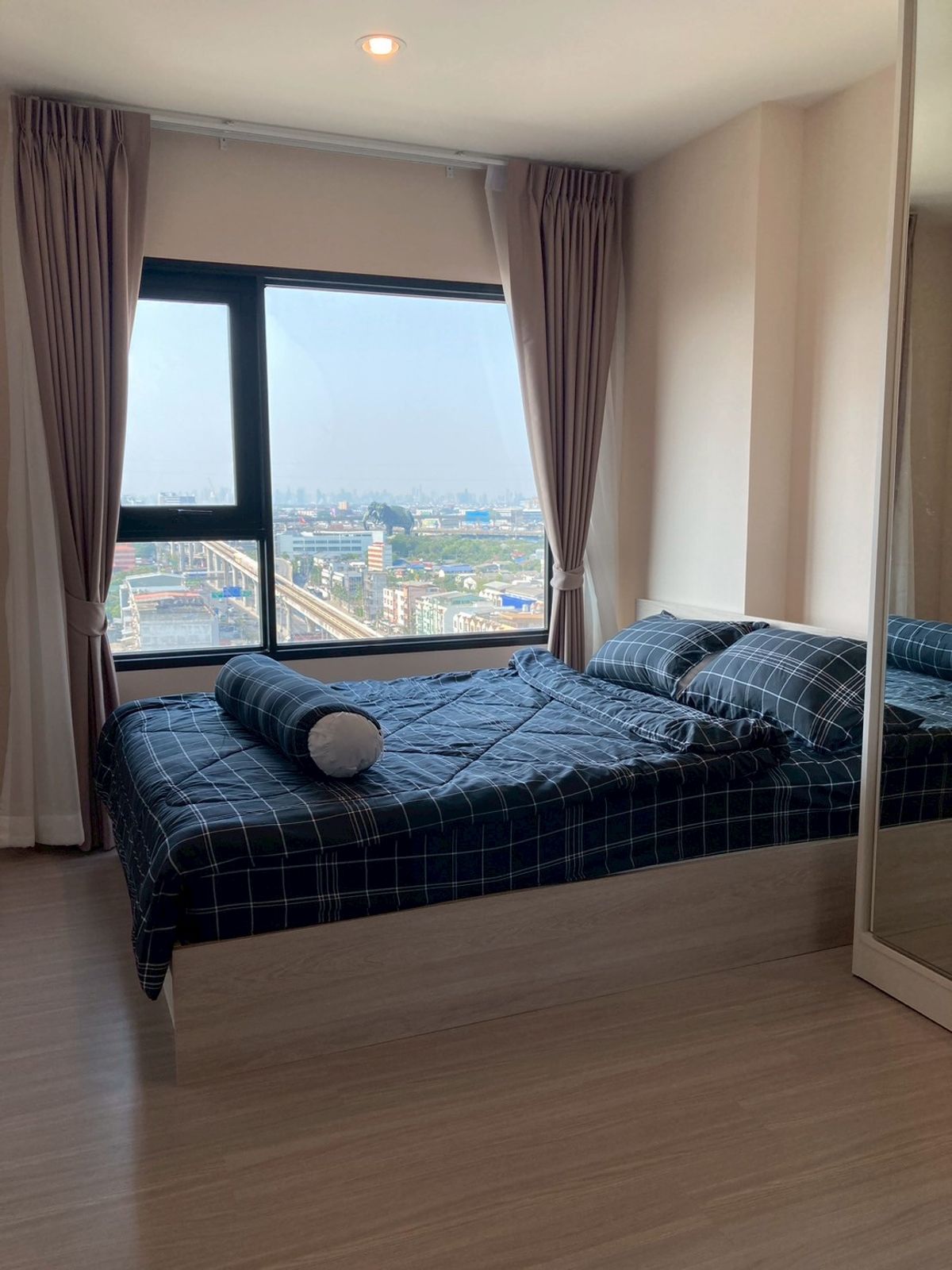 ให้เช่าคอนโดสมุทรปราการ สำโรง : FOR RENT>> Aspire Erawan Prime >> ห้อง 1 Bed Plus ชั้น 14 วิวโล่ง ไม่มีตึกบัง ติดรถไฟฟ้าสายสีเขียวสถานช้างเอราวัณ0 เมตร ระเบียงหันทิศเหนือ แดดไม่เข้าทั้งเช้า บ่าย  #LV-MO1762