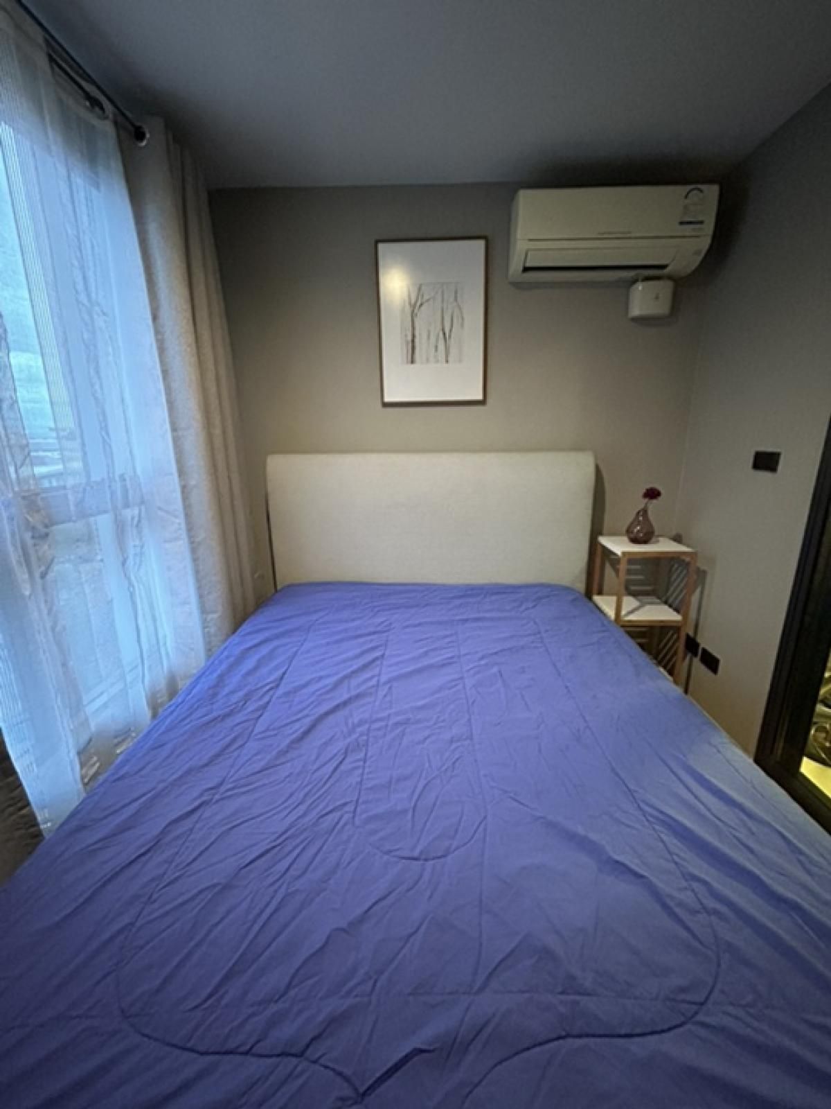 For SaleCondoOnnut, Udomsuk : Selling a decorative room with a condo. Hue Sukhumvit is next to BTS Punnawithi (SM1143).
