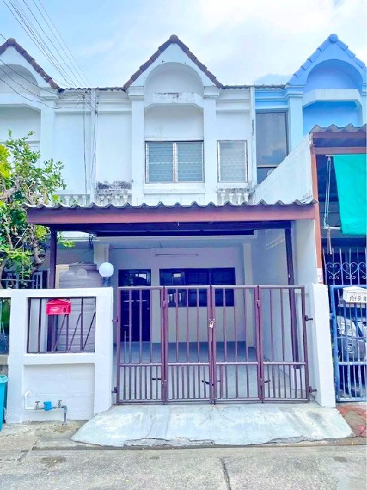 ให้เช่าทาวน์โฮมเกษตร นวมินทร์ ลาดปลาเค้า : ทาวน์เฮาส์ 2 ชั้น รีโนเวทใหม่ 3 นอน 2 น้ำ ไม่มีเฟอร์ 20 ตร.วา.160 ตร.ม.ม.ราชภัฏจันทรเกษม 3.8 กม.