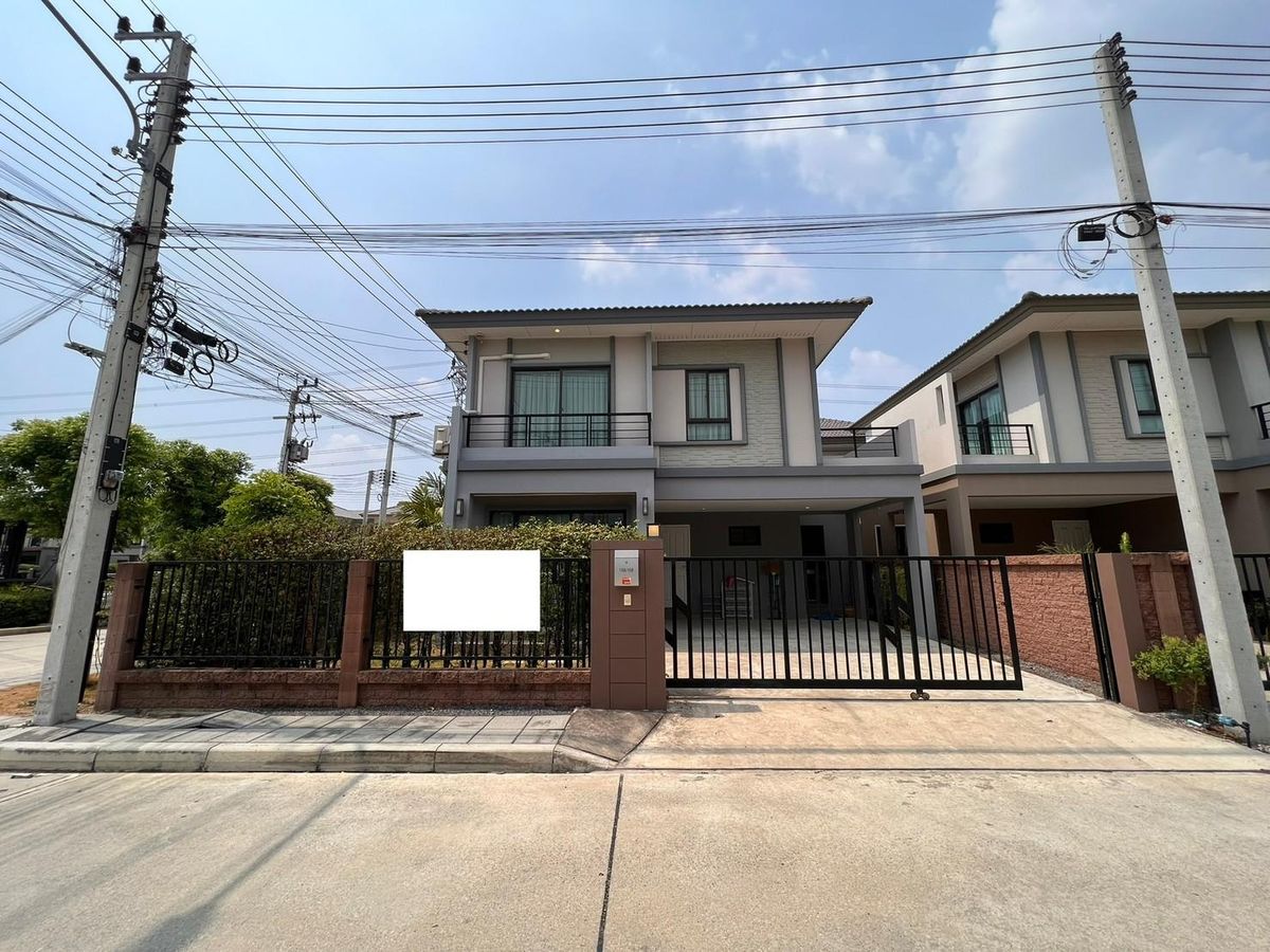 ให้เช่าบ้านปทุมธานี รังสิต ธรรมศาสตร์ : บ้านเดี่ยว 3ห้องนอน ถนนกรุงเทพ-ปทุม ใกล้ถนน345 ไปรังสิต สะดวกมาก