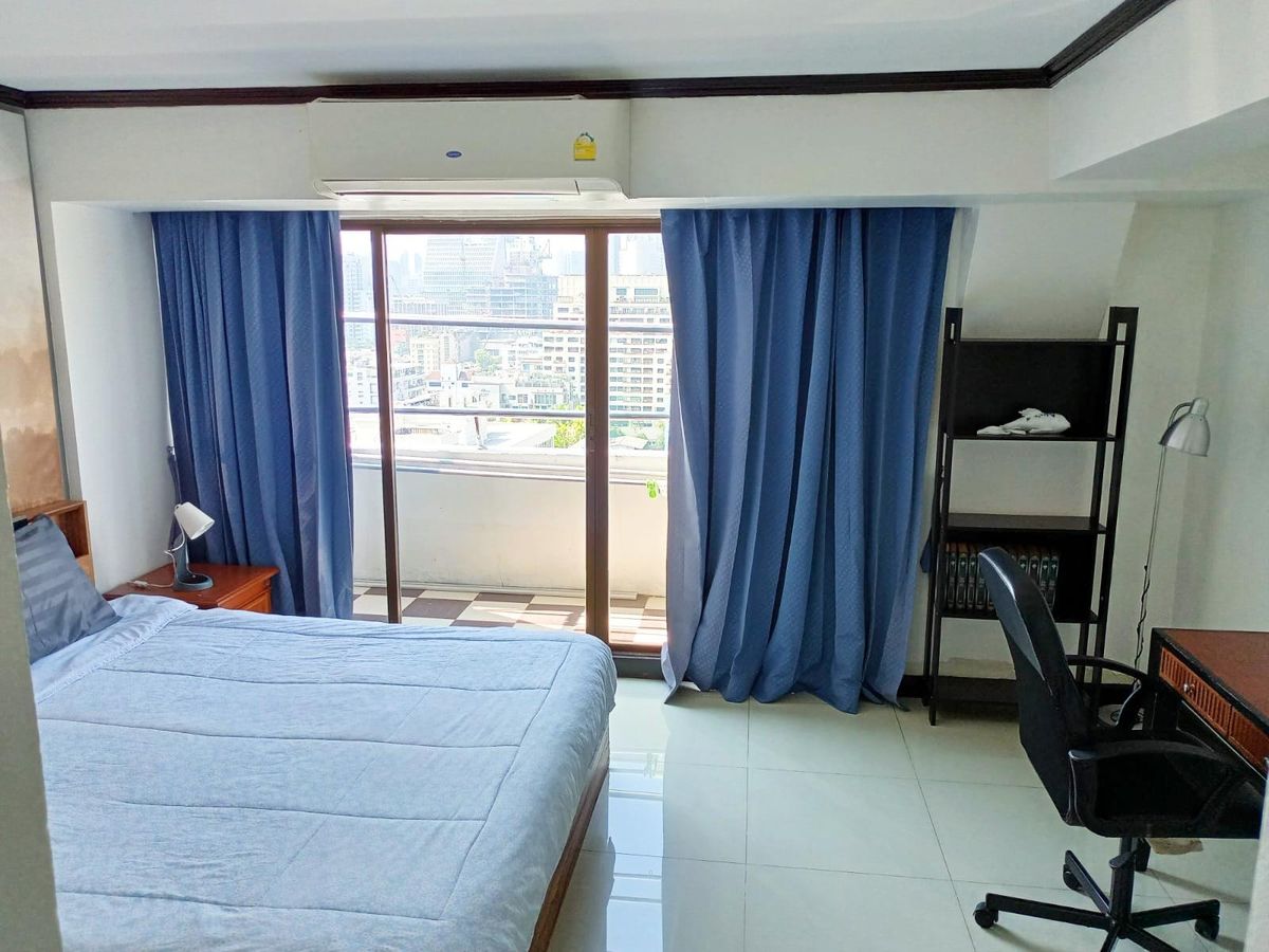 คอนโดนานา : ขาย/ให้เช่า Omni Tower 105 ตรม. 3 นอน 2 น้ำ ชั้น 15 สุขุมวิท ซ. 4 ใกล้ BTS นานา 