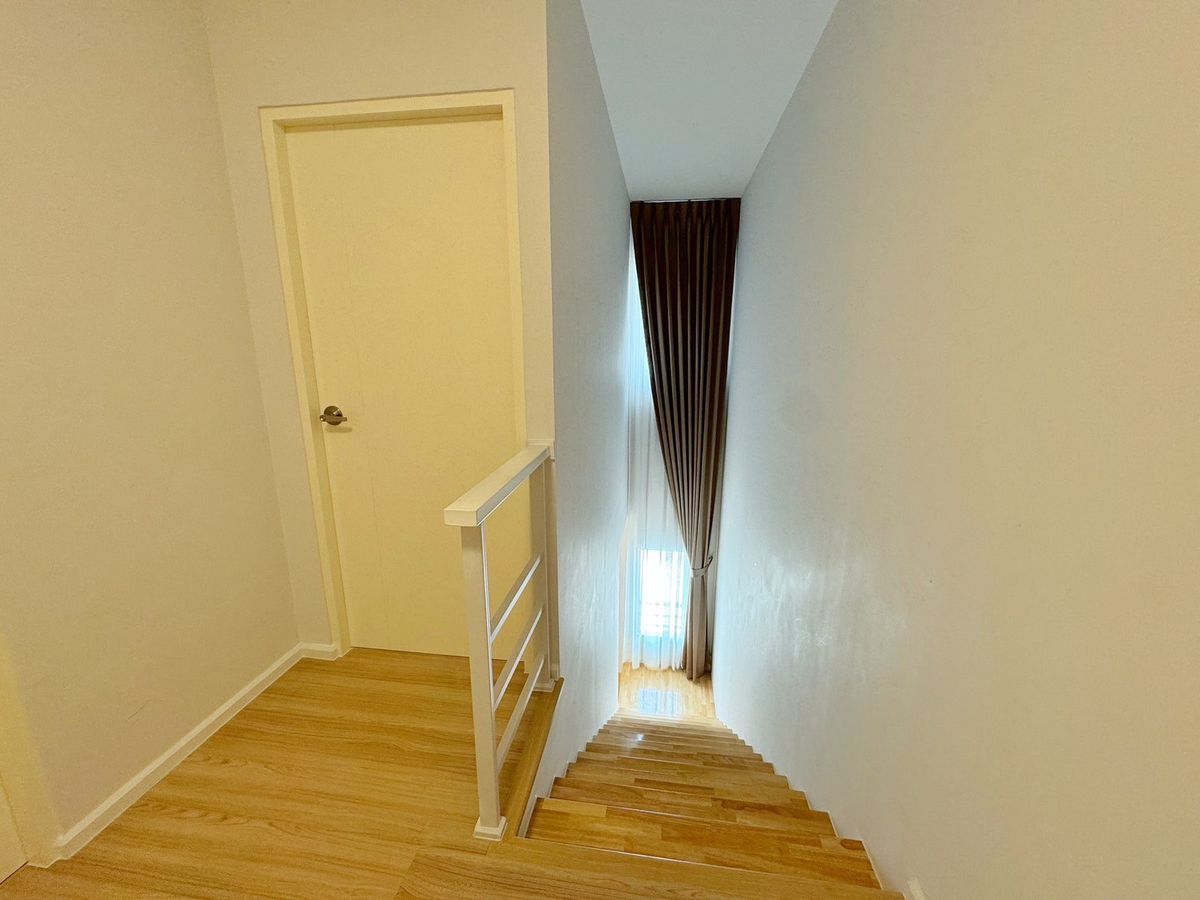 ขายทาวน์โฮมลาดกระบัง สุวรรณภูมิ : บ้านกลางเมือง สวนหลวง / 3 ห้องนอน (ขาย), Baan Klang Muang Suanluang / 3 Bedrooms (FOR SALE) FON064