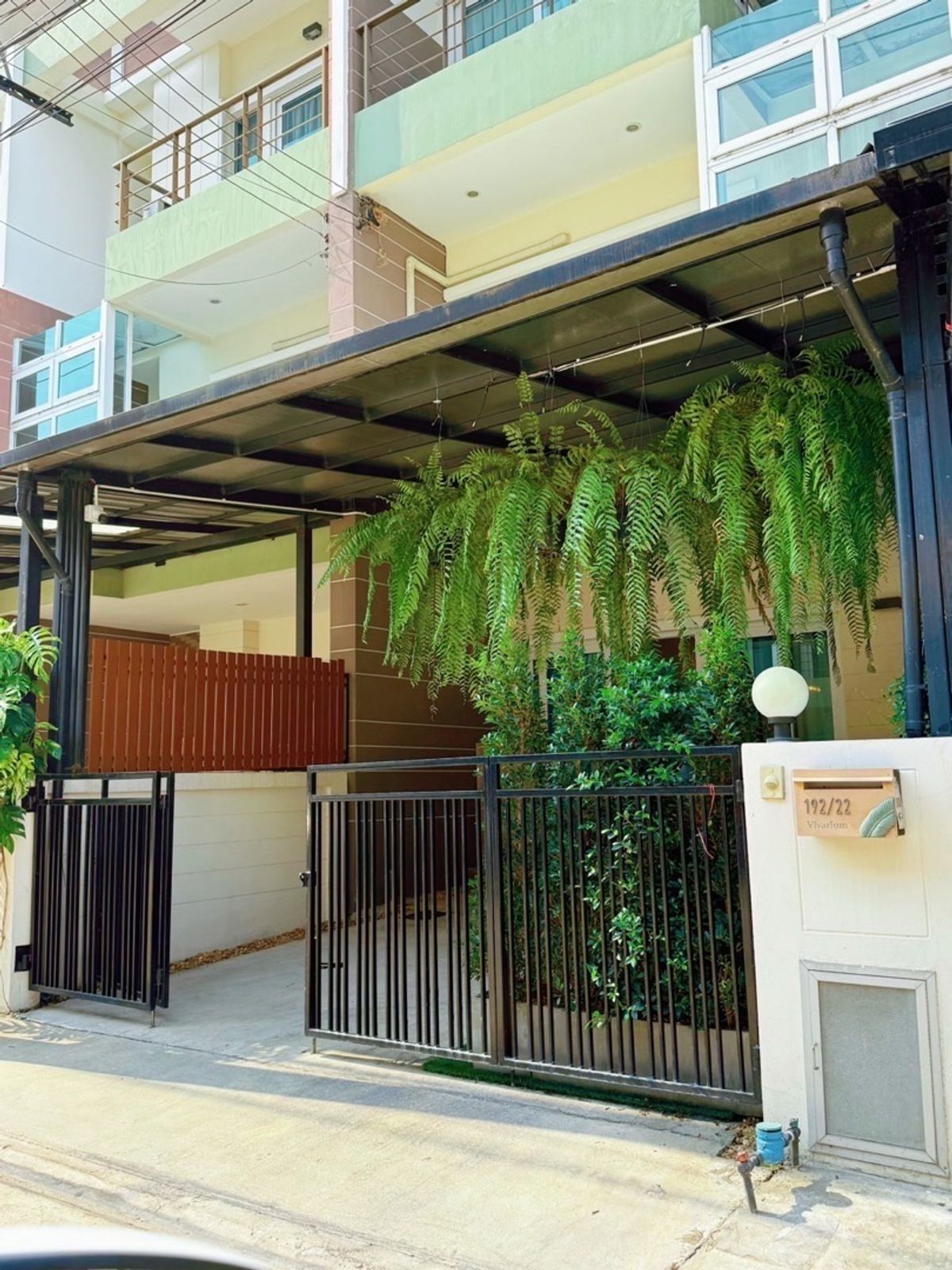 For RentHouseLadprao, Central Ladprao : House Rent RAMA2
