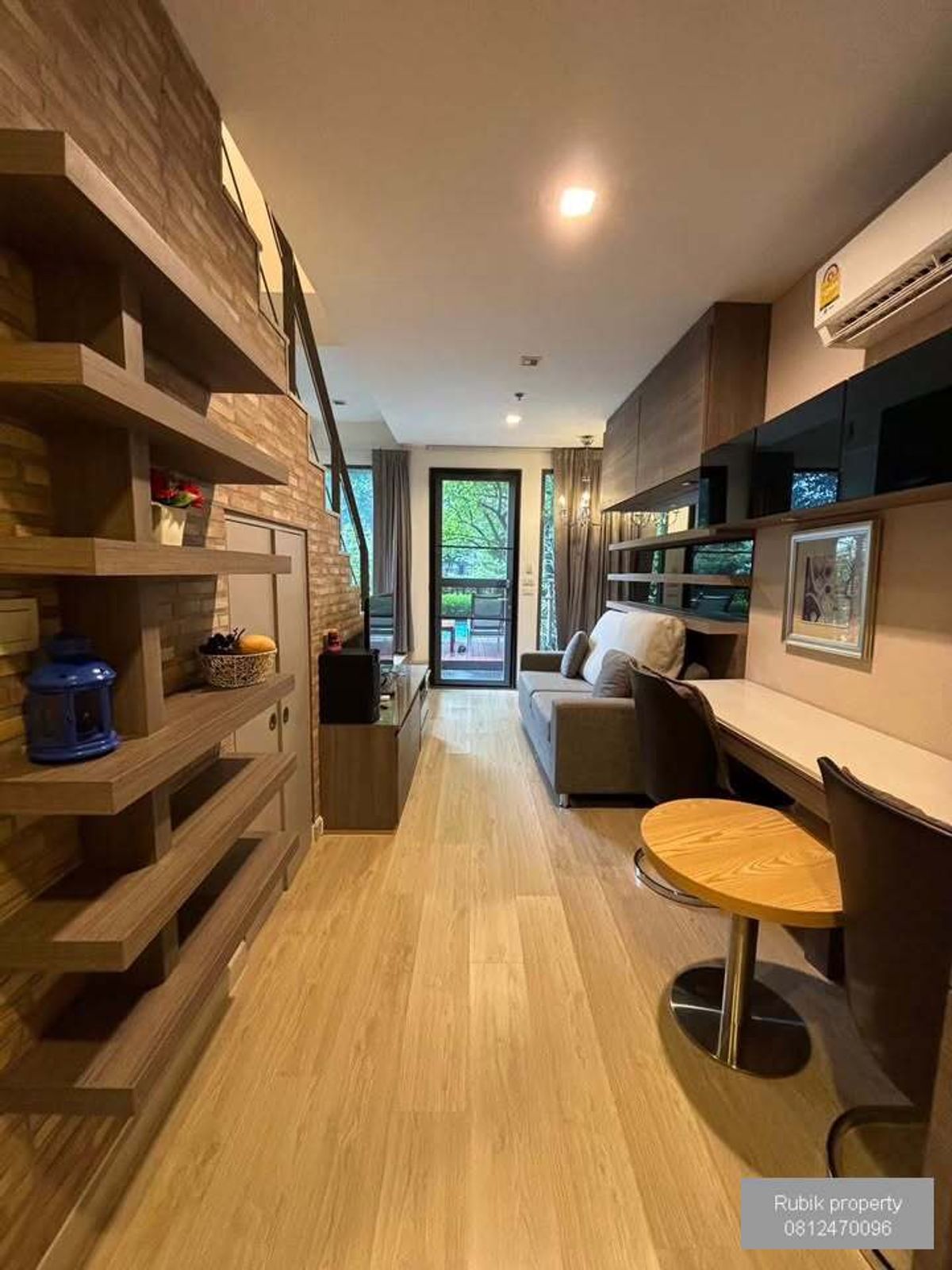 For RentCondoOnnut, Udomsuk : 🏡 For Rent - Beautifully Designed Duplex Condo | Ideo Mobi Sukhumvit 81 (RB755)